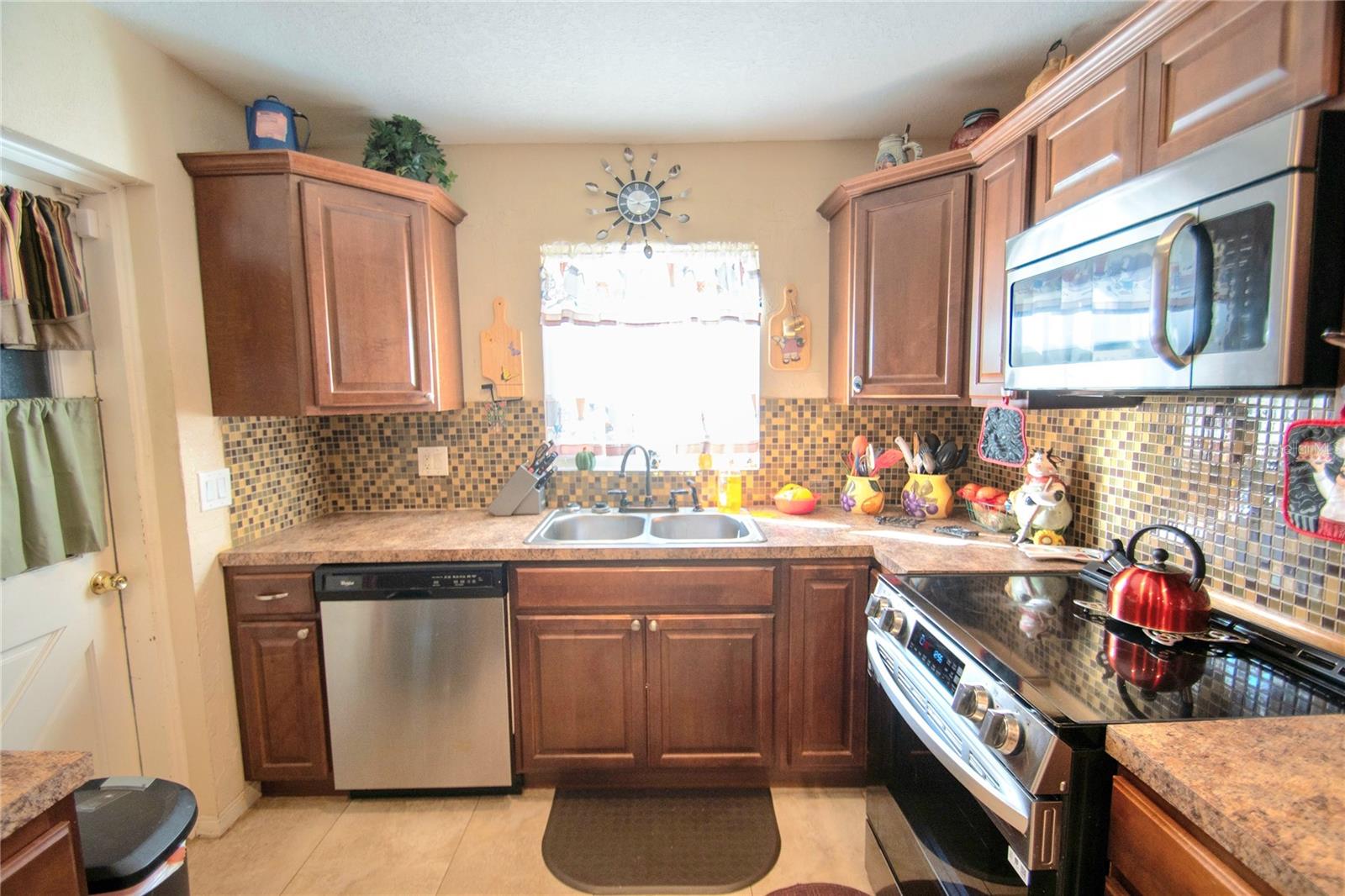 Image 24 of 96 For 701 58th Avenue S