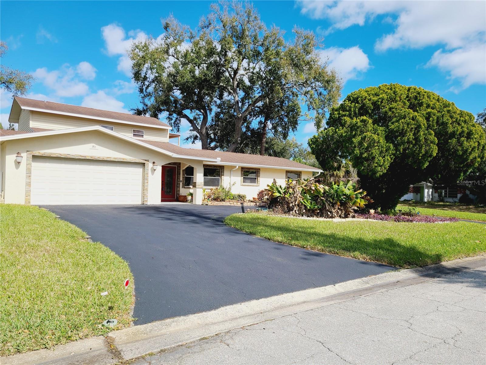 Image 3 of 96 For 701 58th Avenue S