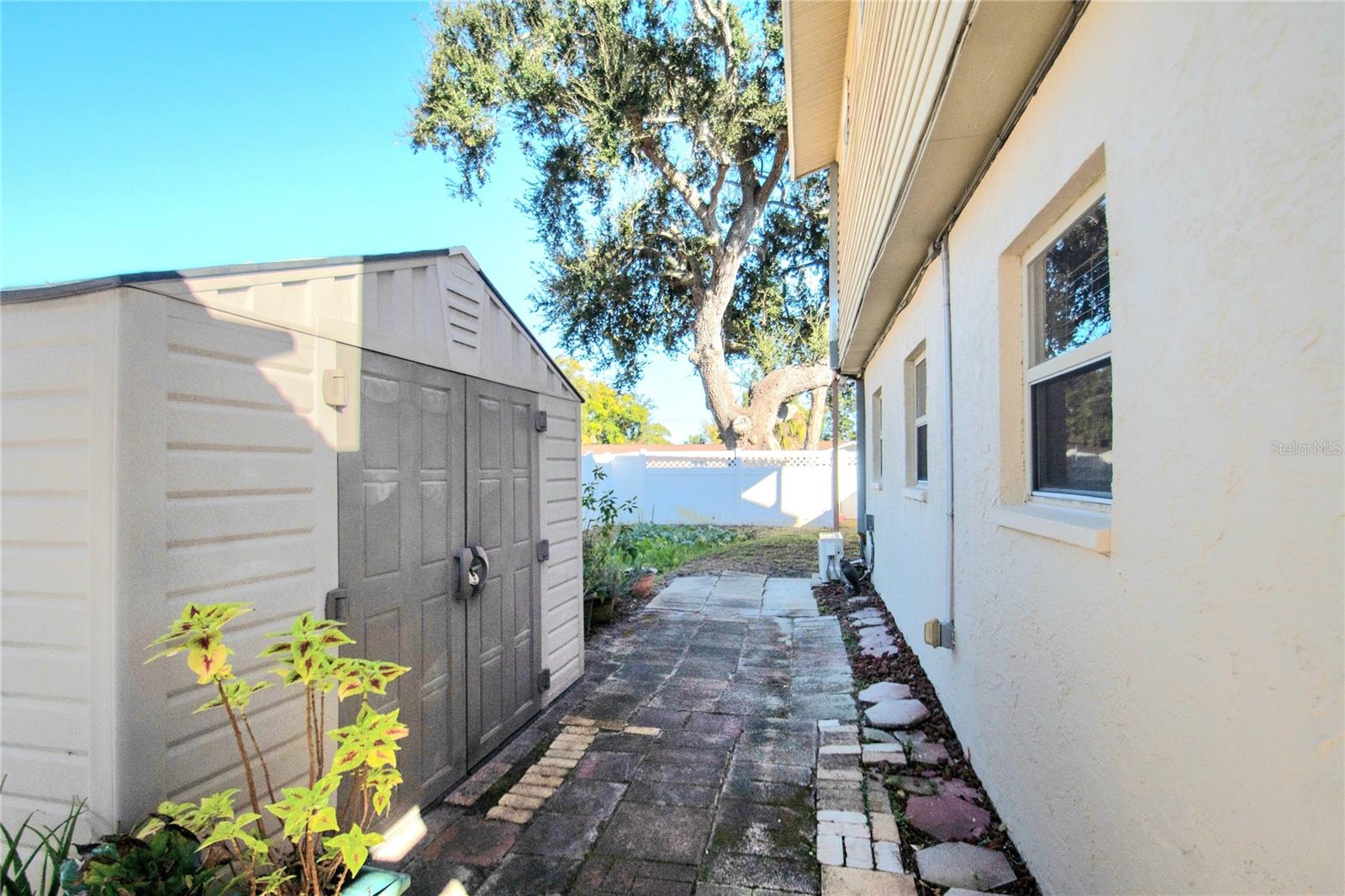 Image 87 of 96 For 701 58th Avenue S