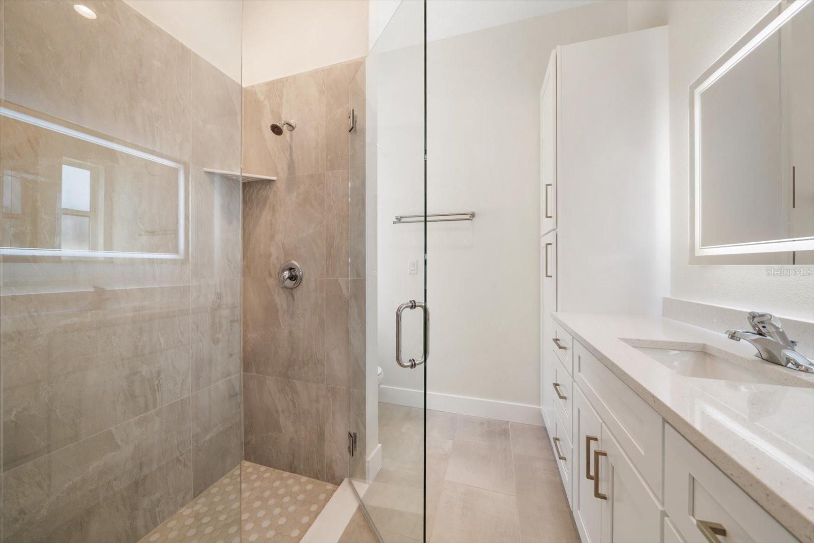 Image 30 of 58 For 14733 Sunset Drive