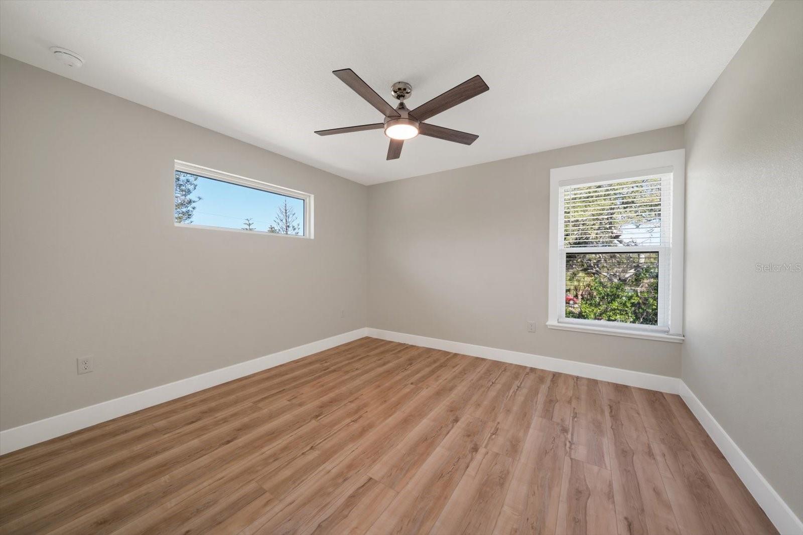 Image 36 of 58 For 14733 Sunset Drive