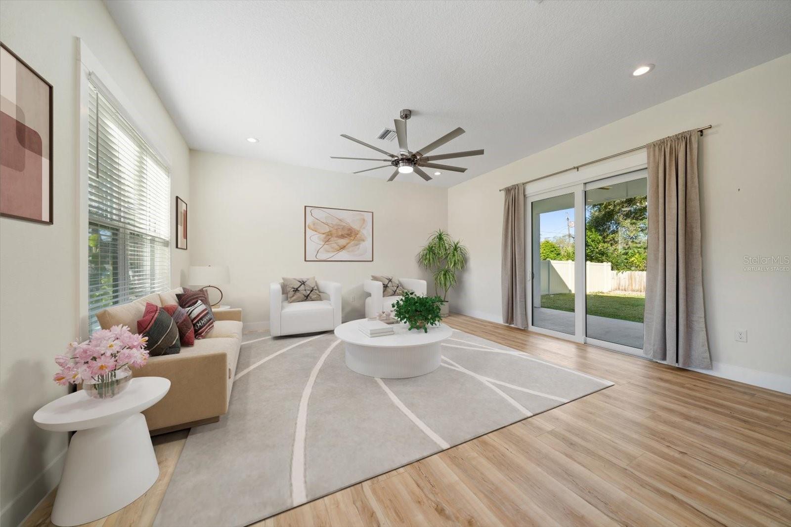 Image 4 of 58 For 14733 Sunset Drive