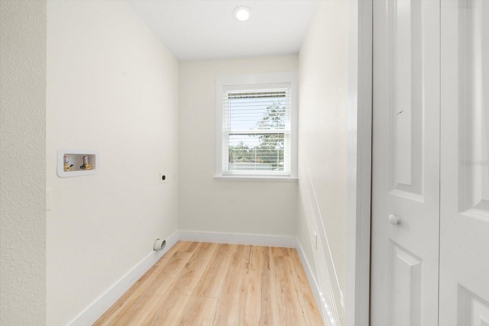 Image 46 of 58 For 14733 Sunset Drive