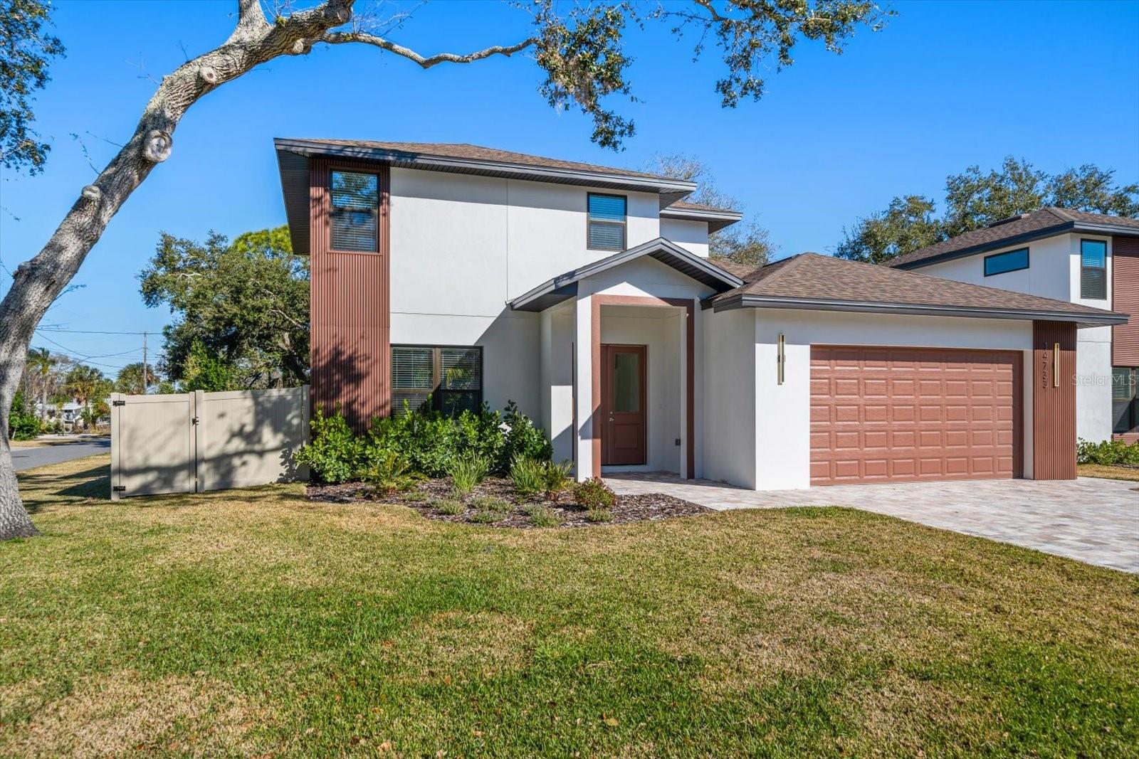 Image 50 of 58 For 14733 Sunset Drive