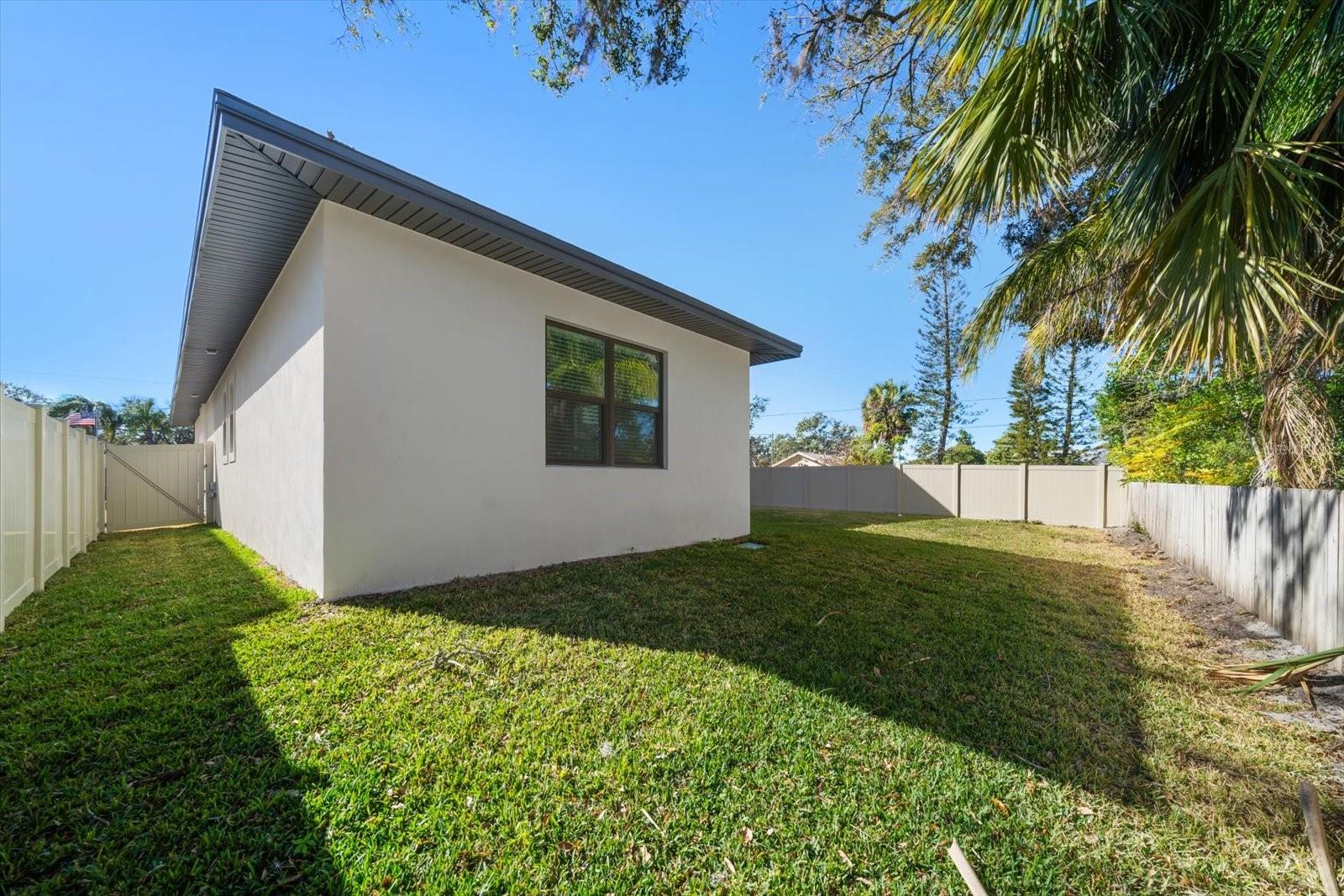 Image 55 of 58 For 14733 Sunset Drive