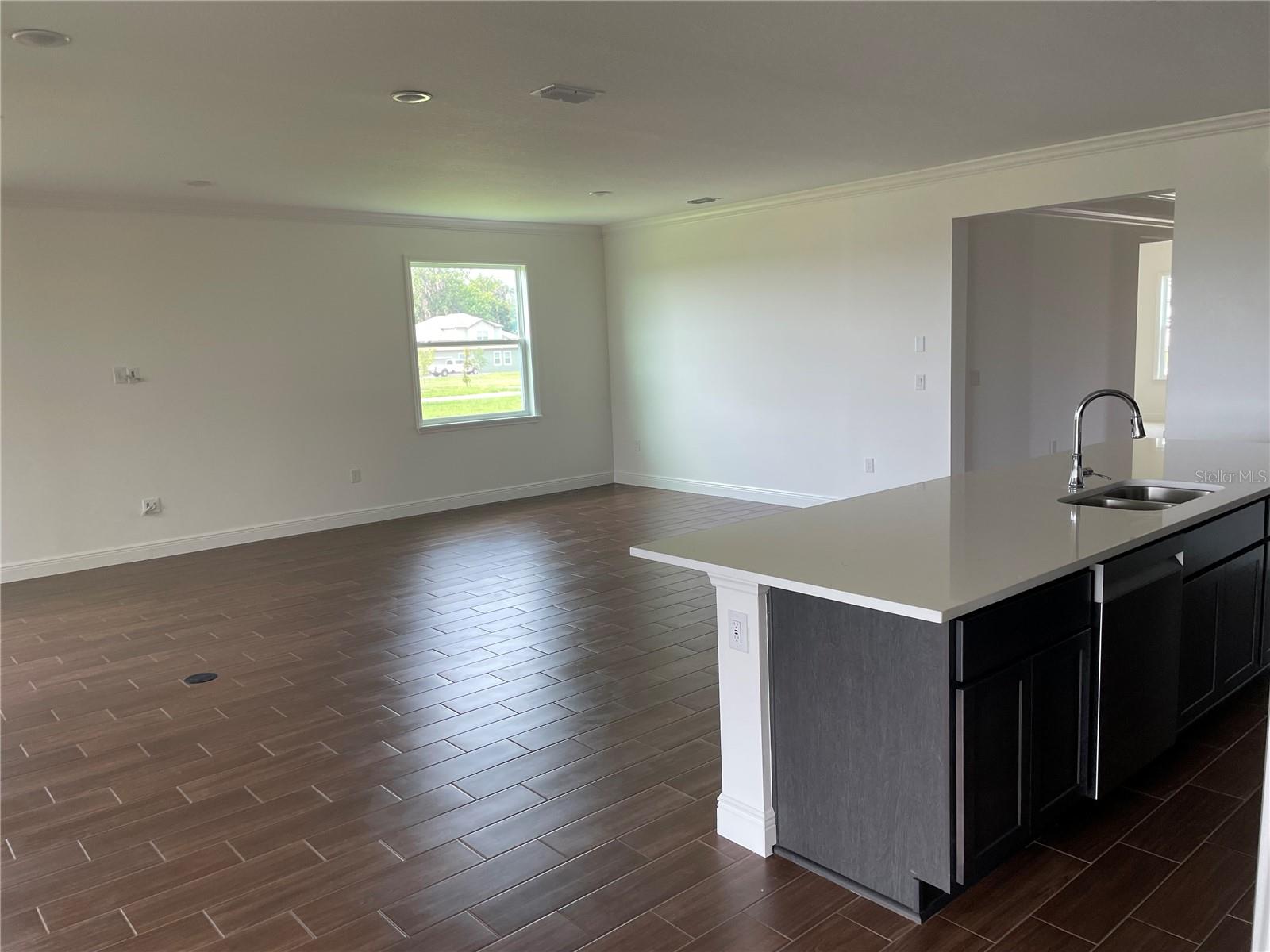 Image 14 of 25 For 10067 Dolphin Gull Circle