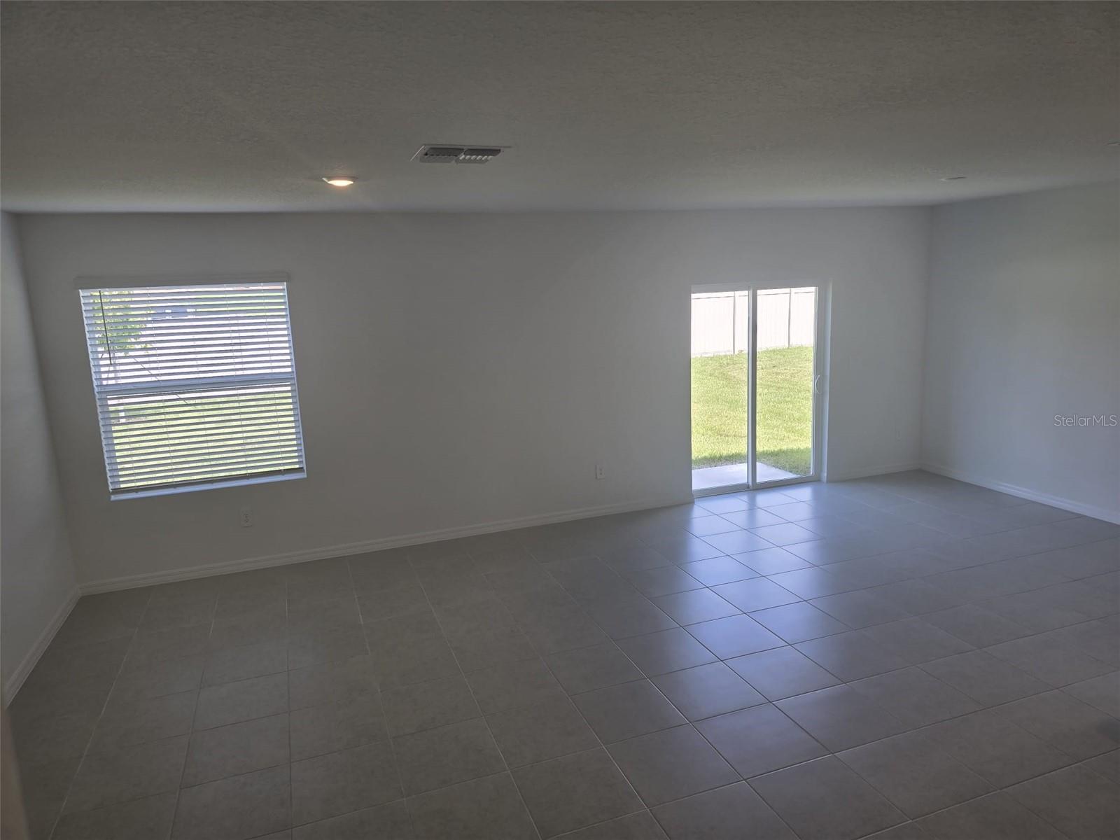 Image 5 of 50 For 11962 Brae Way