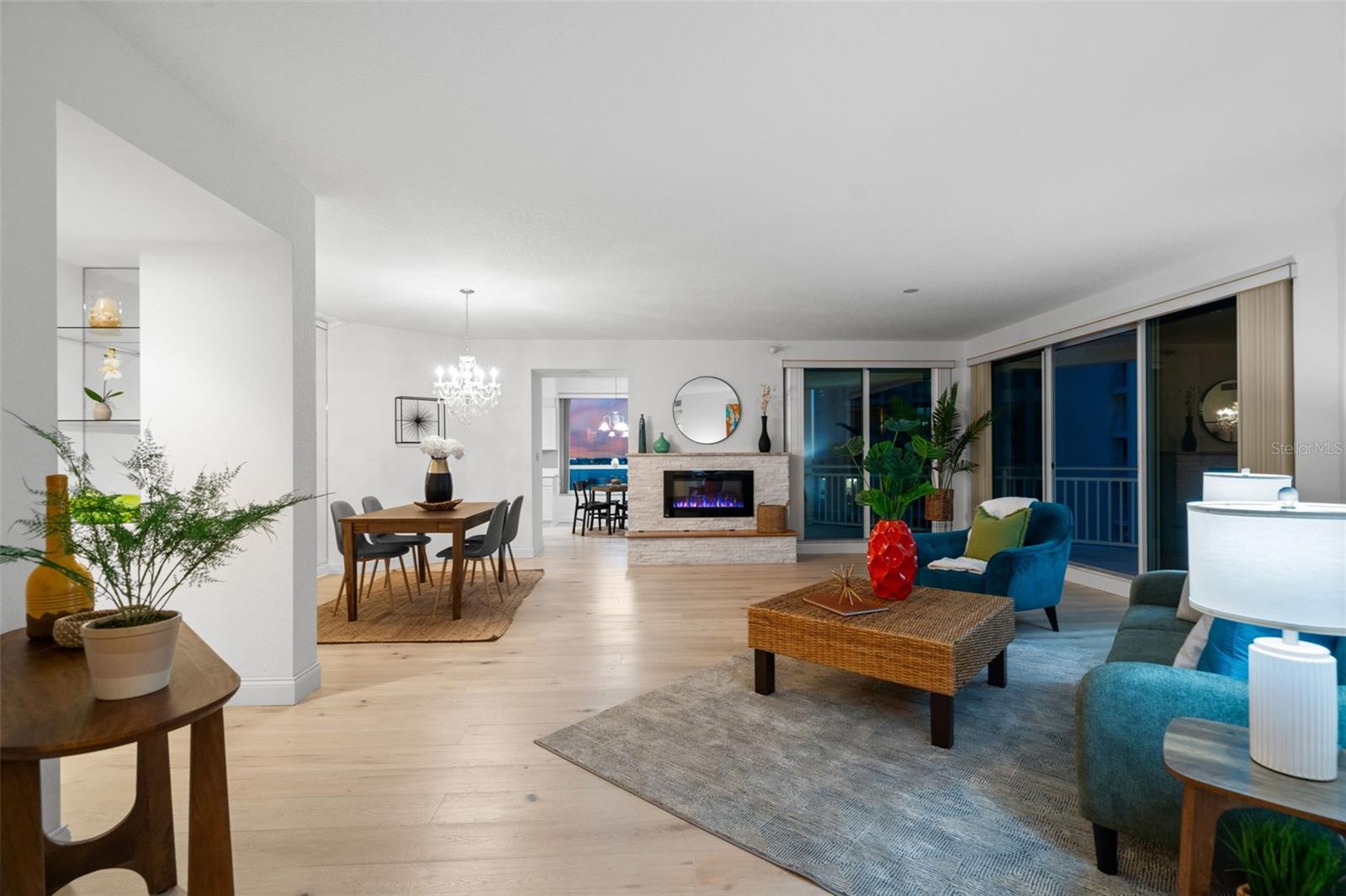 Listing photo id 8 for 1170 Gulf Boulevard 1105