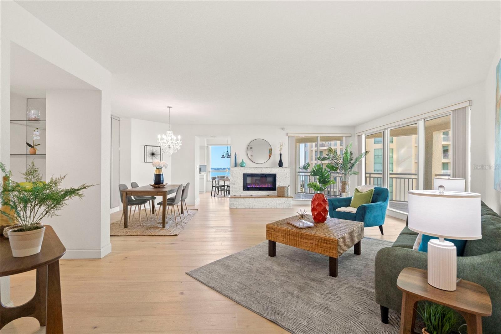 Listing photo id 9 for 1170 Gulf Boulevard 1105