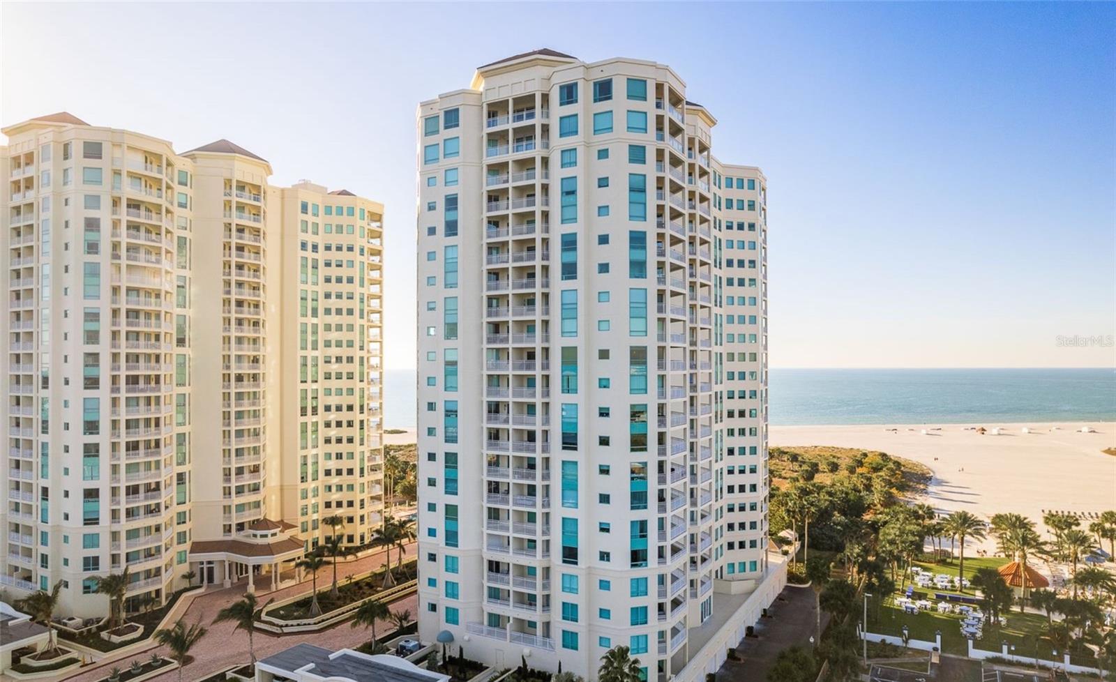 Listing photo id 0 for 1170 Gulf Boulevard 1105