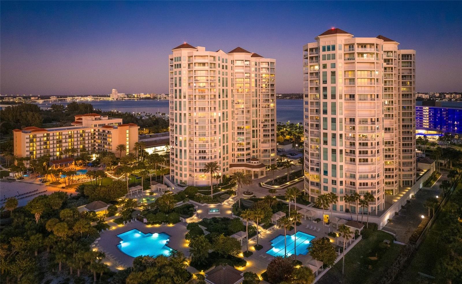 Listing photo id 1 for 1170 Gulf Boulevard 1105