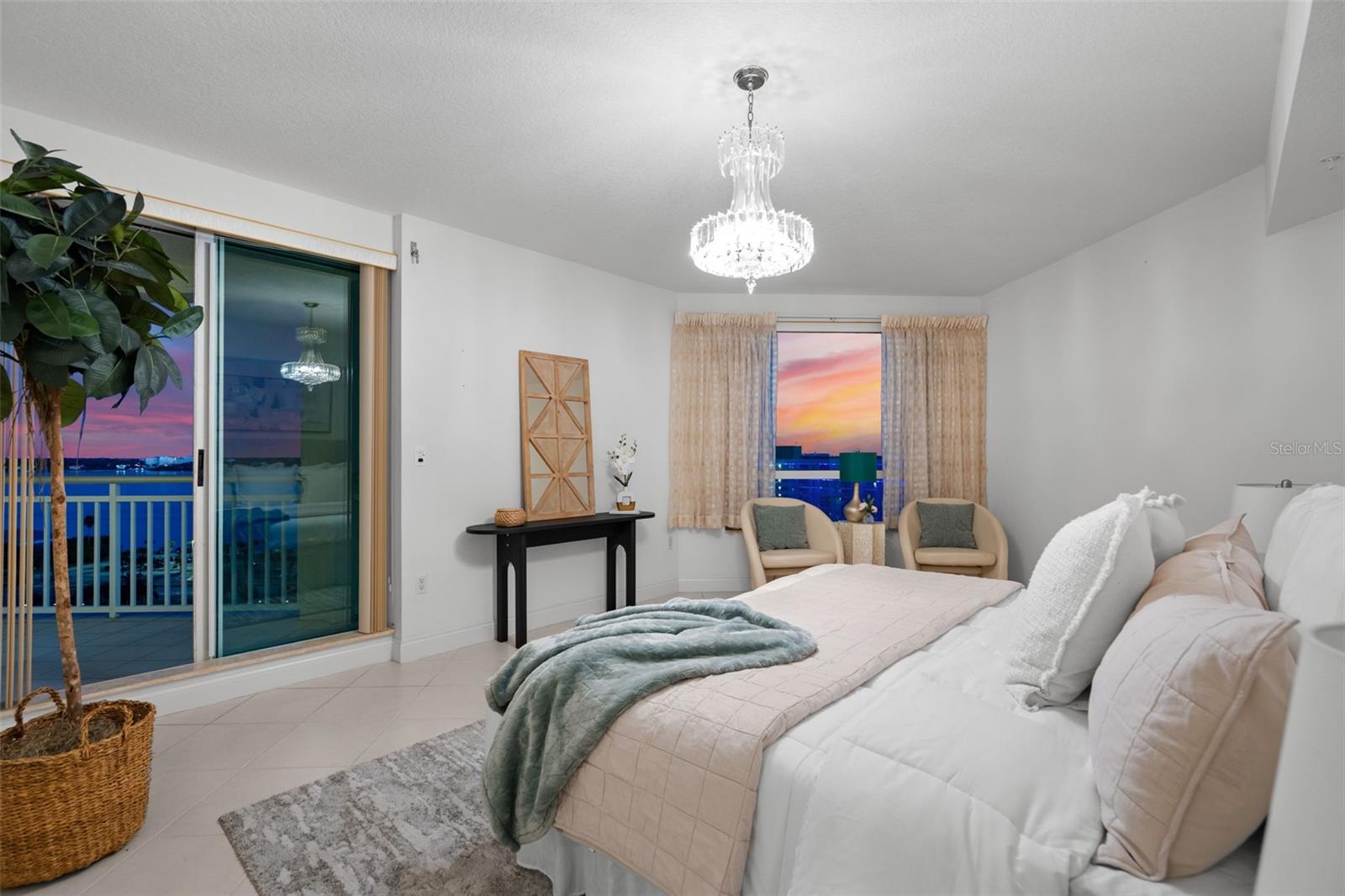 Listing photo id 30 for 1170 Gulf Boulevard 1105