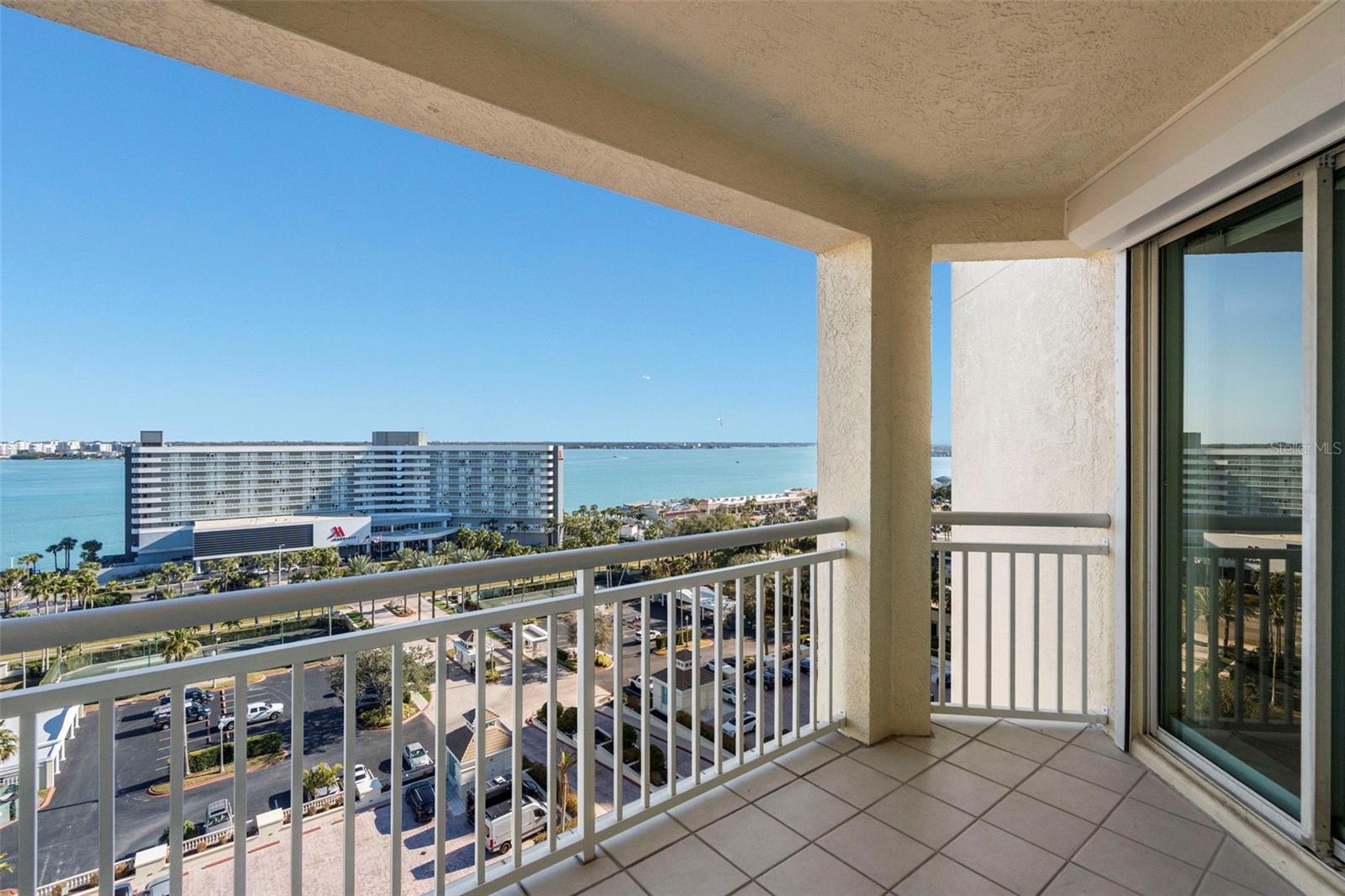 Listing photo id 53 for 1170 Gulf Boulevard 1105