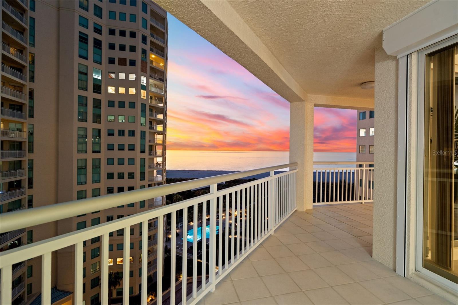 Listing photo id 60 for 1170 Gulf Boulevard 1105