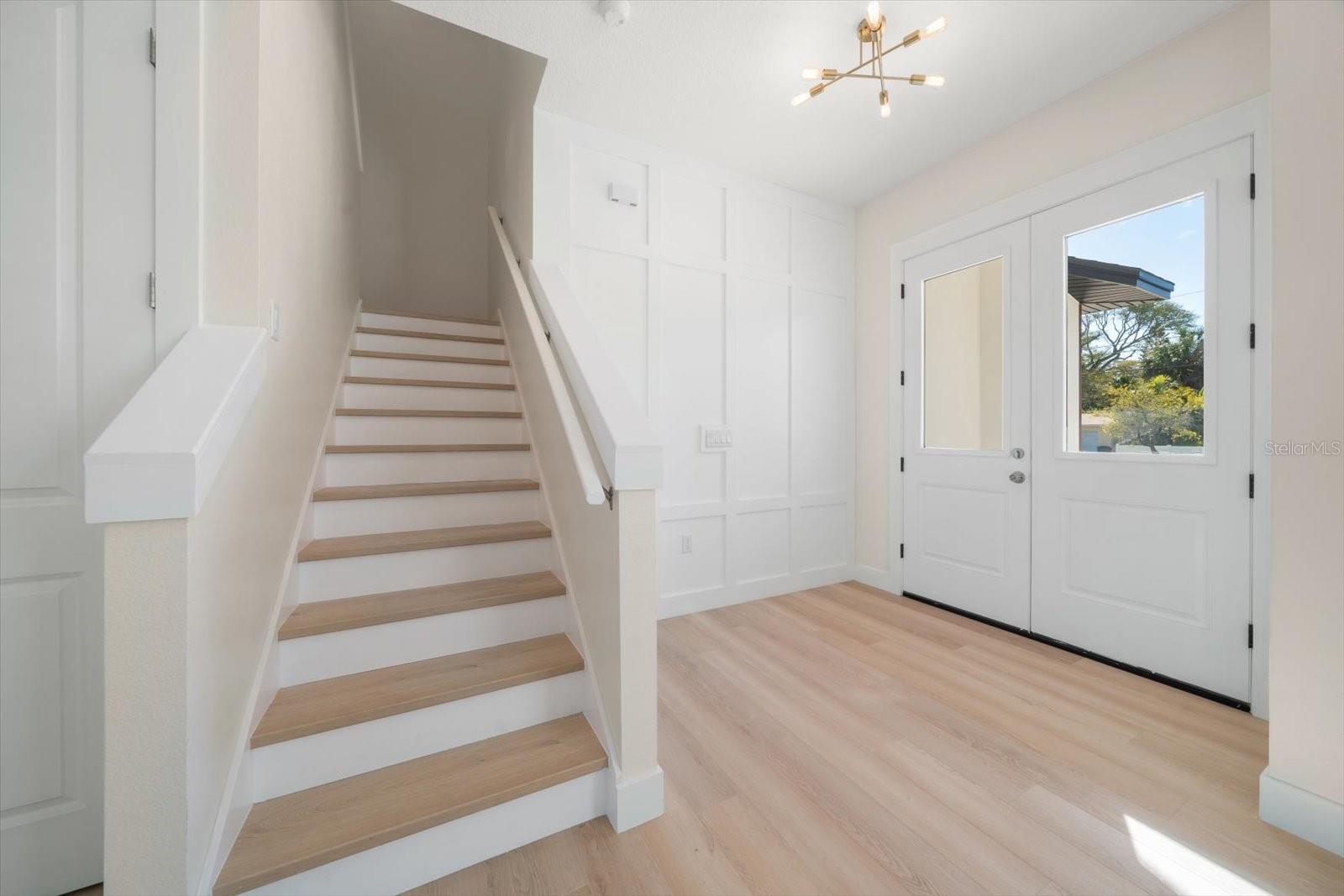 Image 3 of 65 For 14723 Sunset Drive