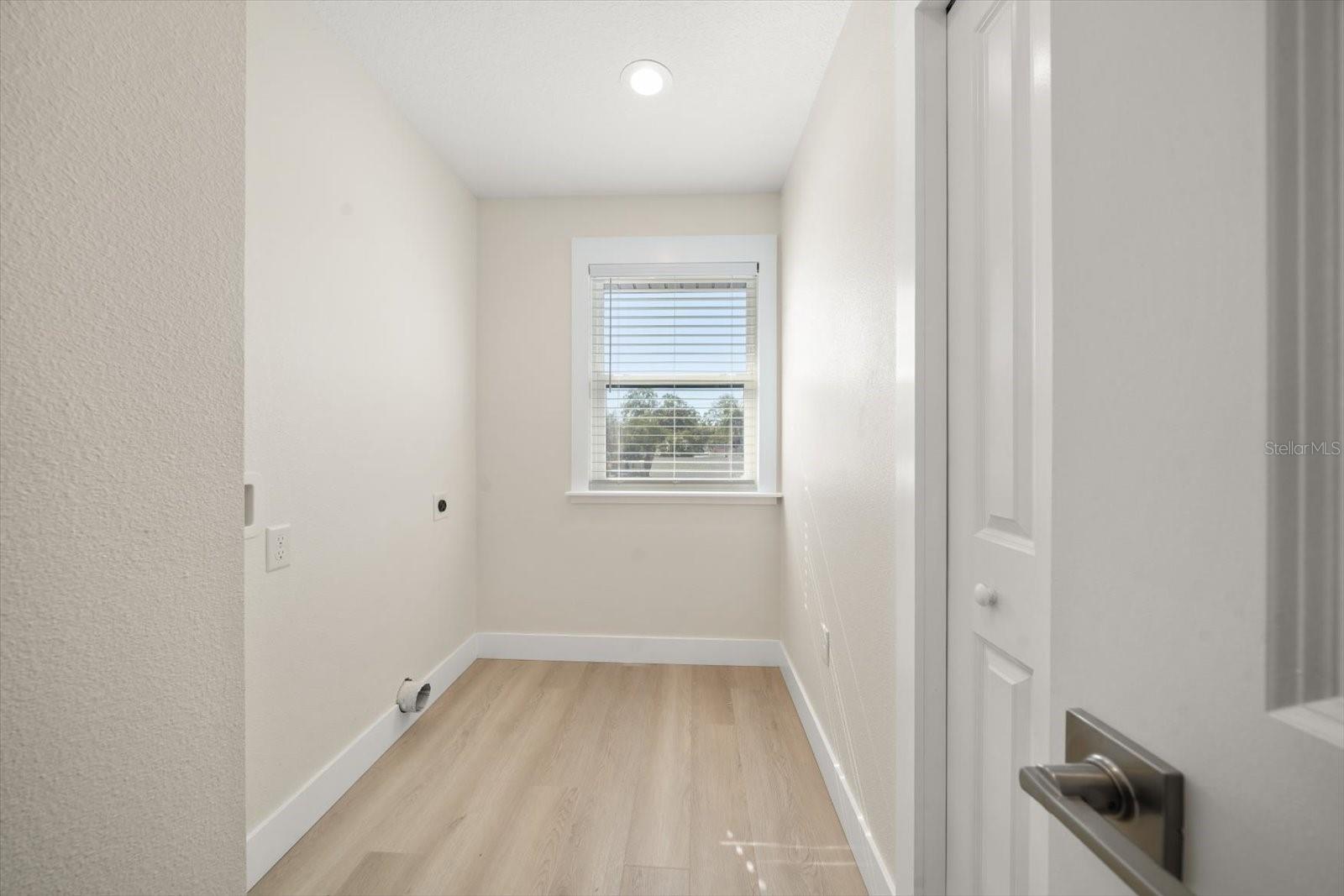 Image 45 of 65 For 14723 Sunset Drive