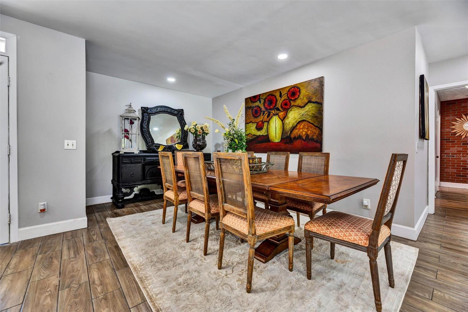 Image 16 of 41 For 7569 Park City Drive