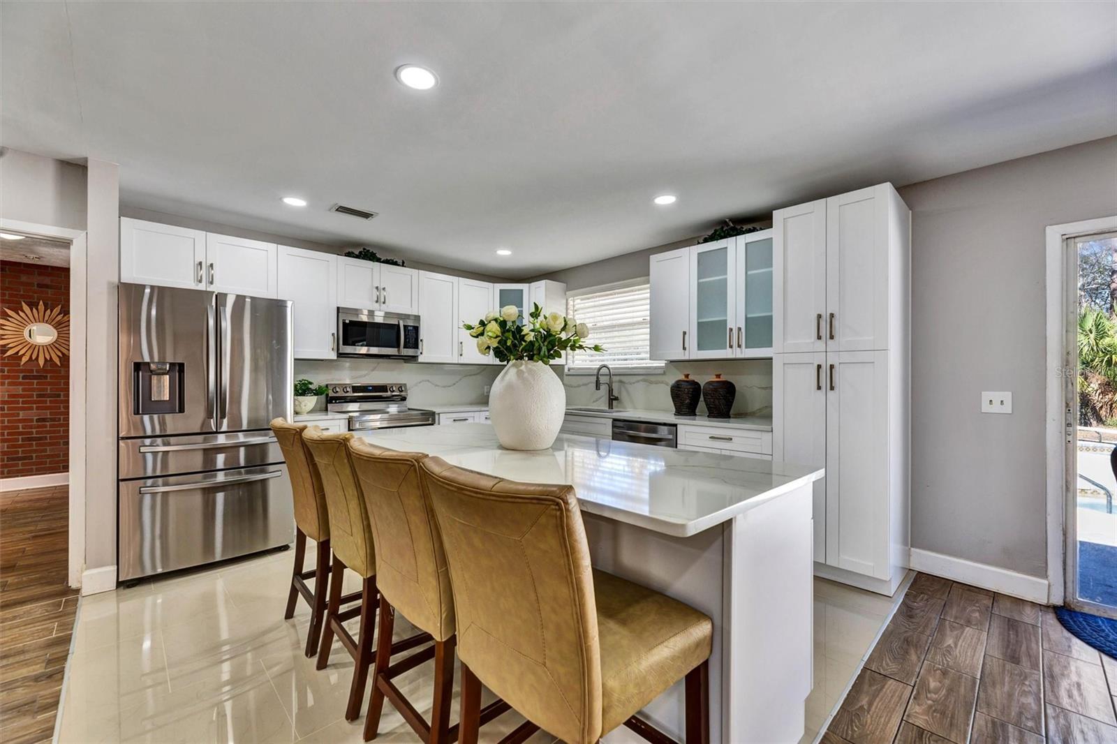 Image 19 of 41 For 7569 Park City Drive