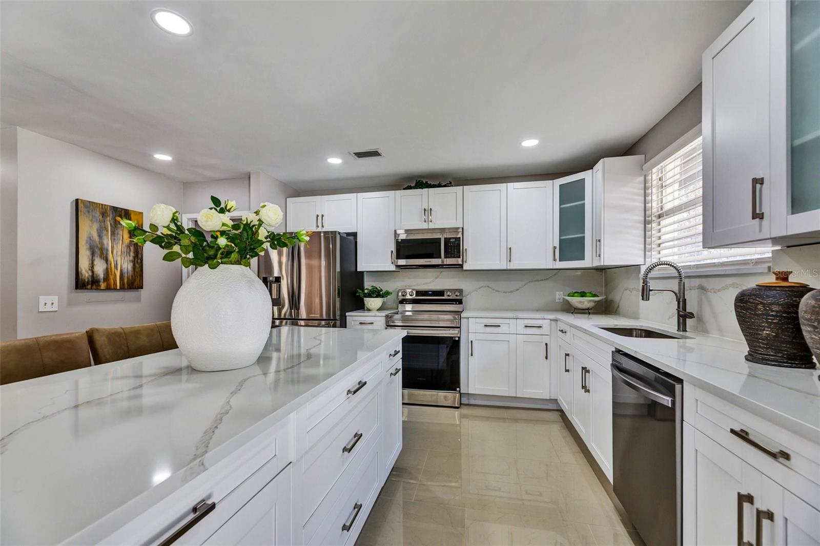 Image 20 of 41 For 7569 Park City Drive