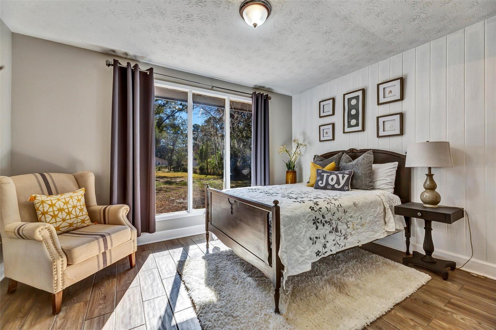 Image 27 of 41 For 7569 Park City Drive