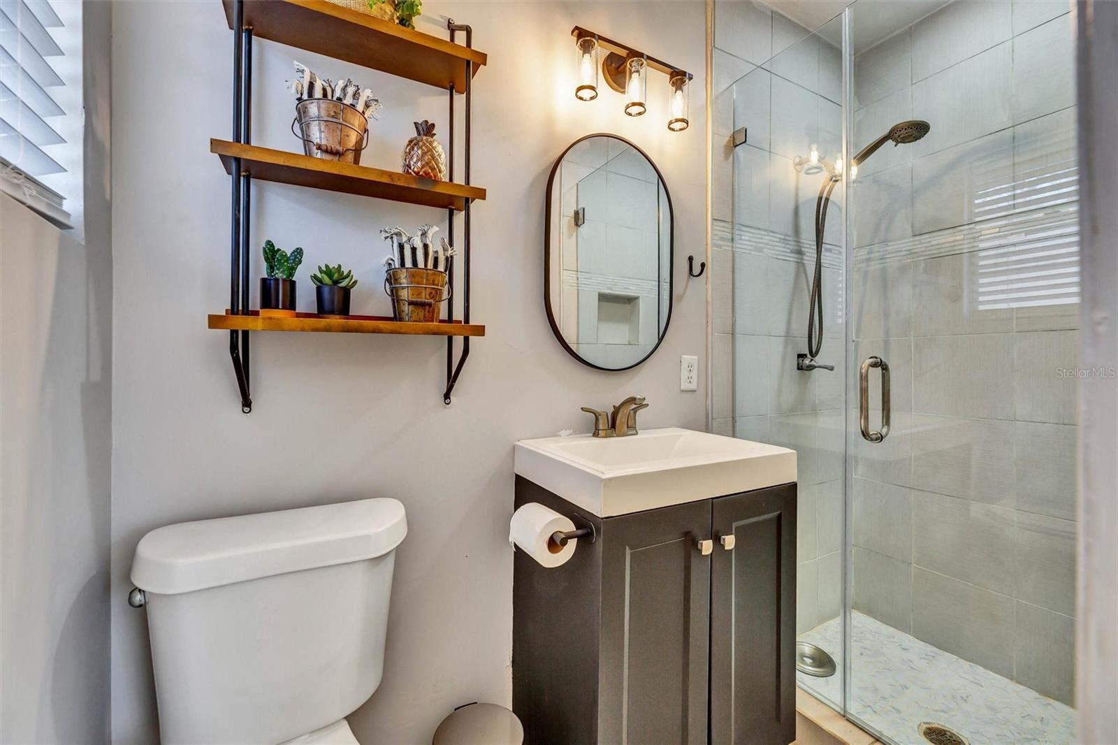 Image 30 of 41 For 7569 Park City Drive