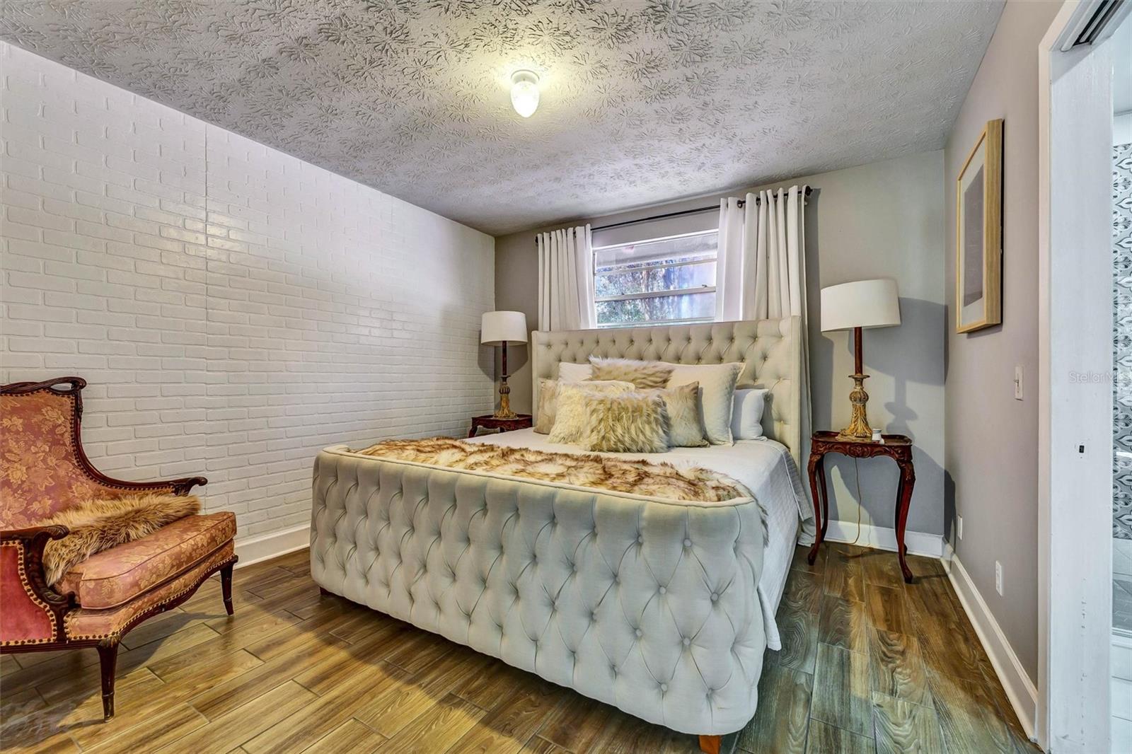 Image 31 of 41 For 7569 Park City Drive