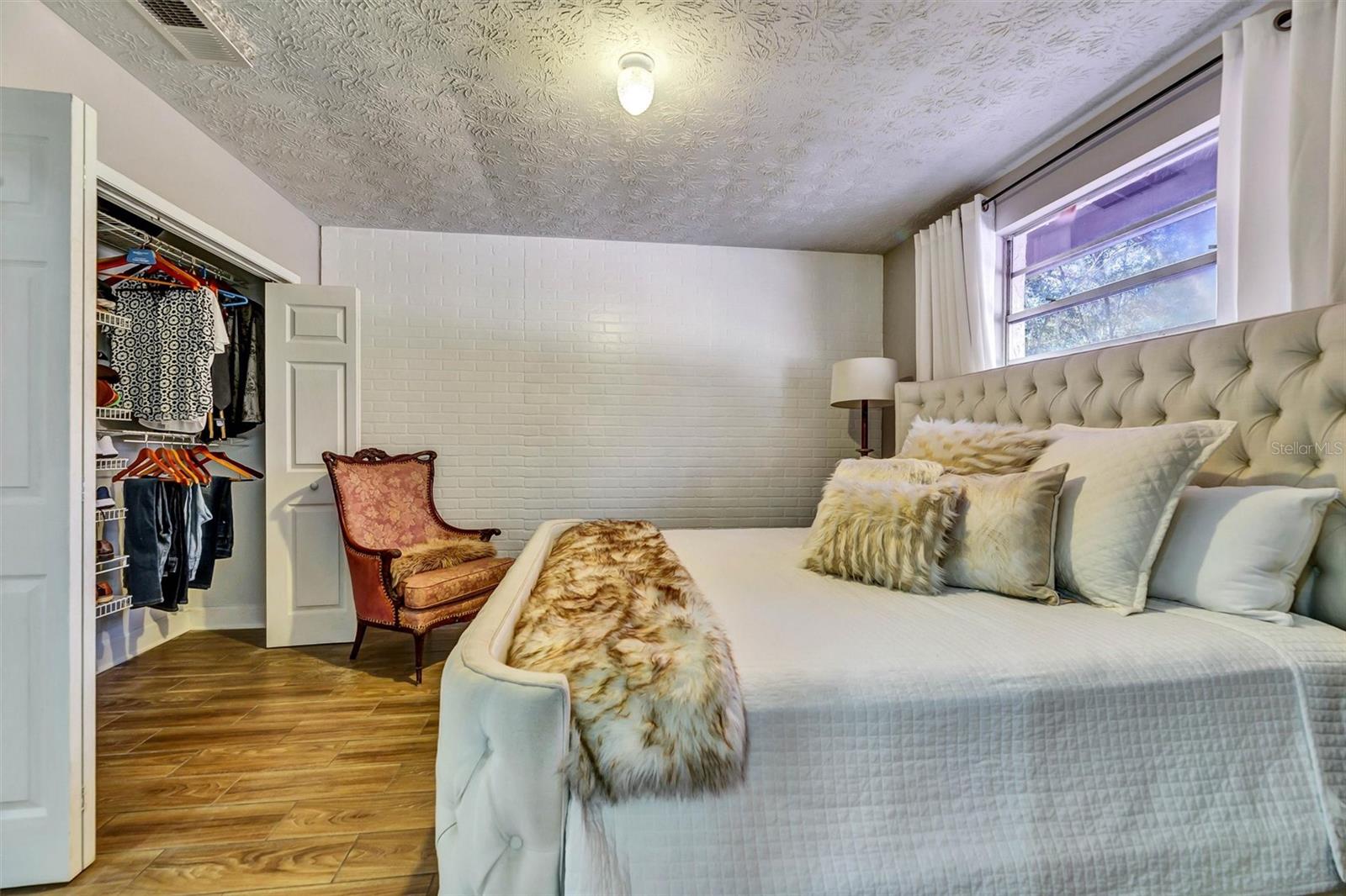 Image 33 of 41 For 7569 Park City Drive