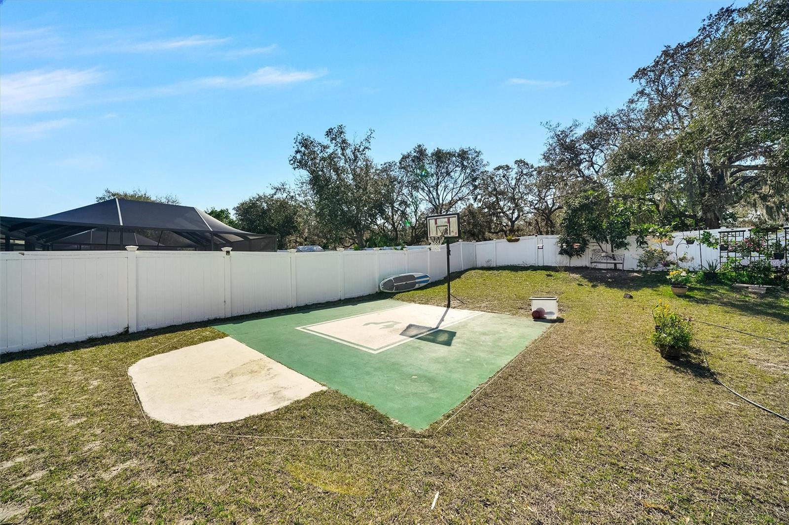 Image 20 of 21 For 13706 Fareham Road