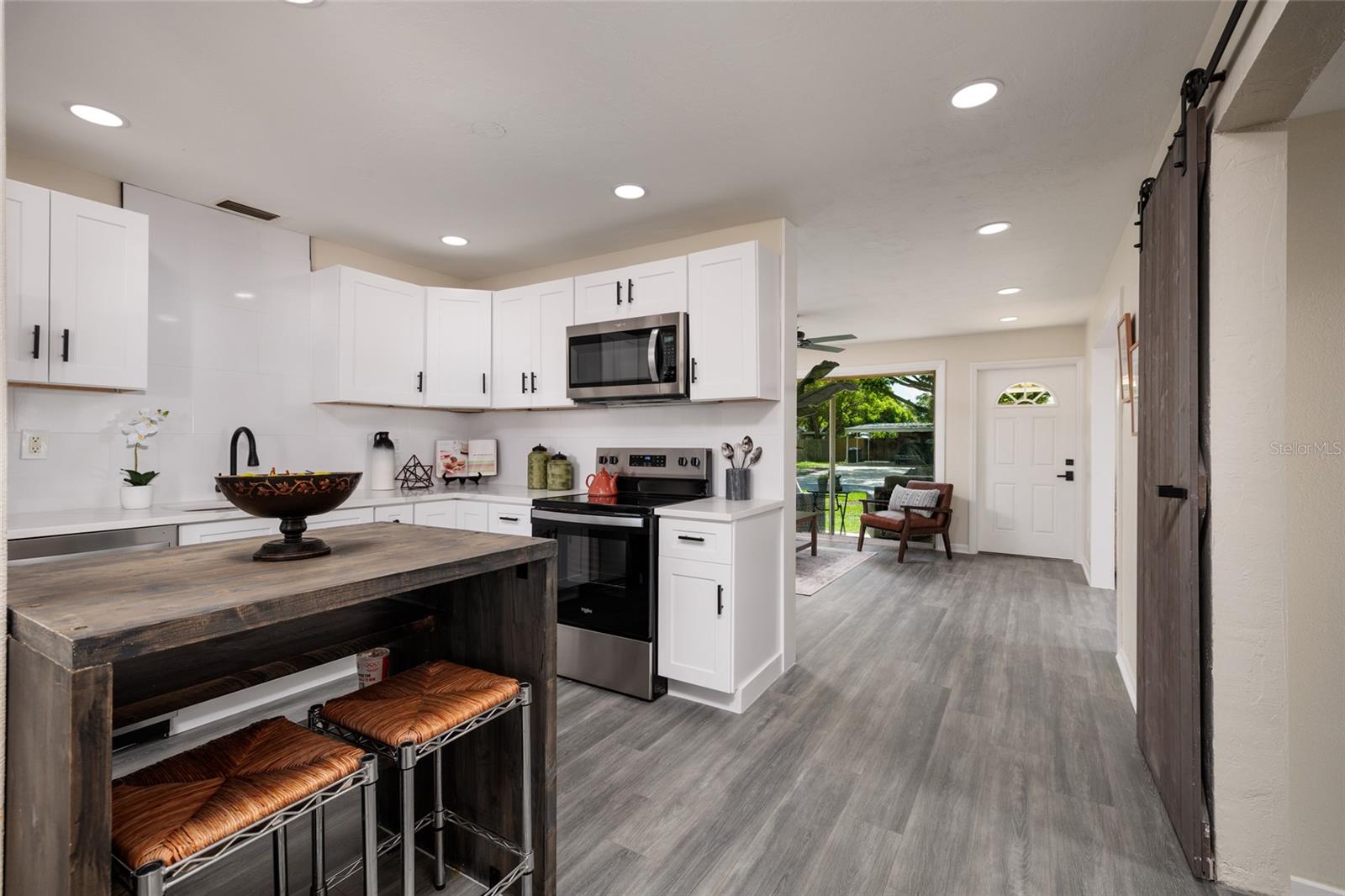 Image 19 of 34 For 7500 15th Street N