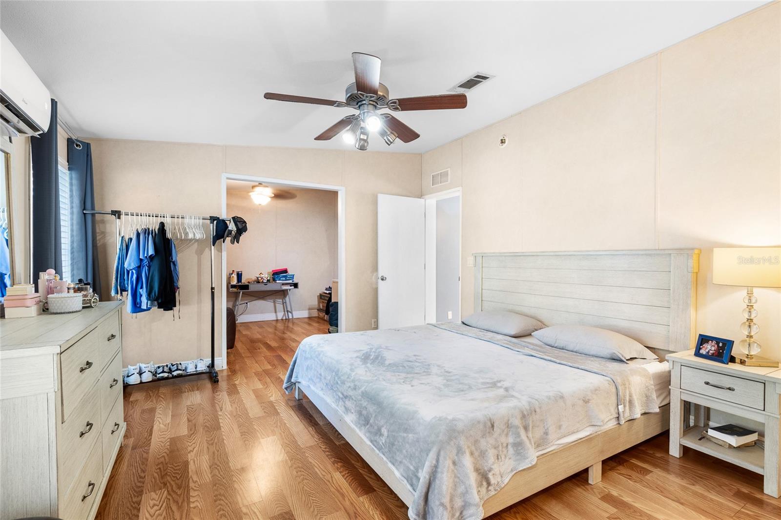 Image 15 of 42 For 8742 Brazil  