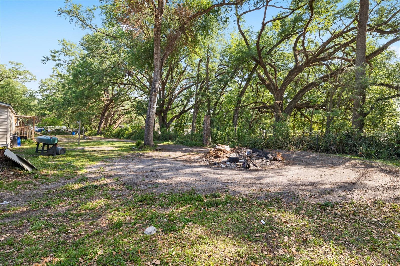 Image 28 of 42 For 8742 Brazil  