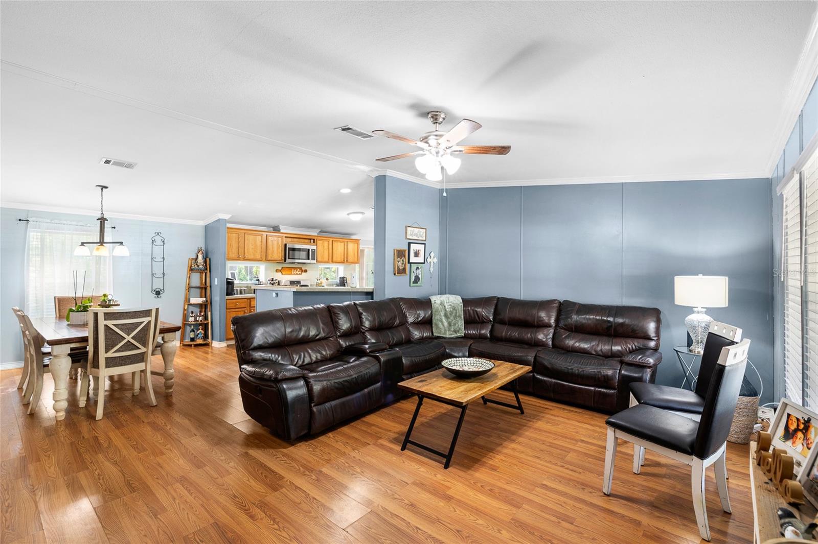 Image 5 of 42 For 8742 Brazil  