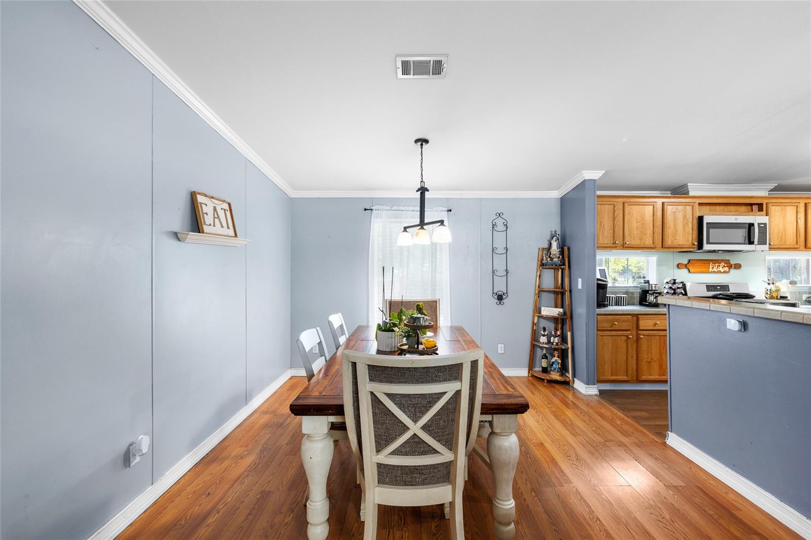 Image 8 of 42 For 8742 Brazil  