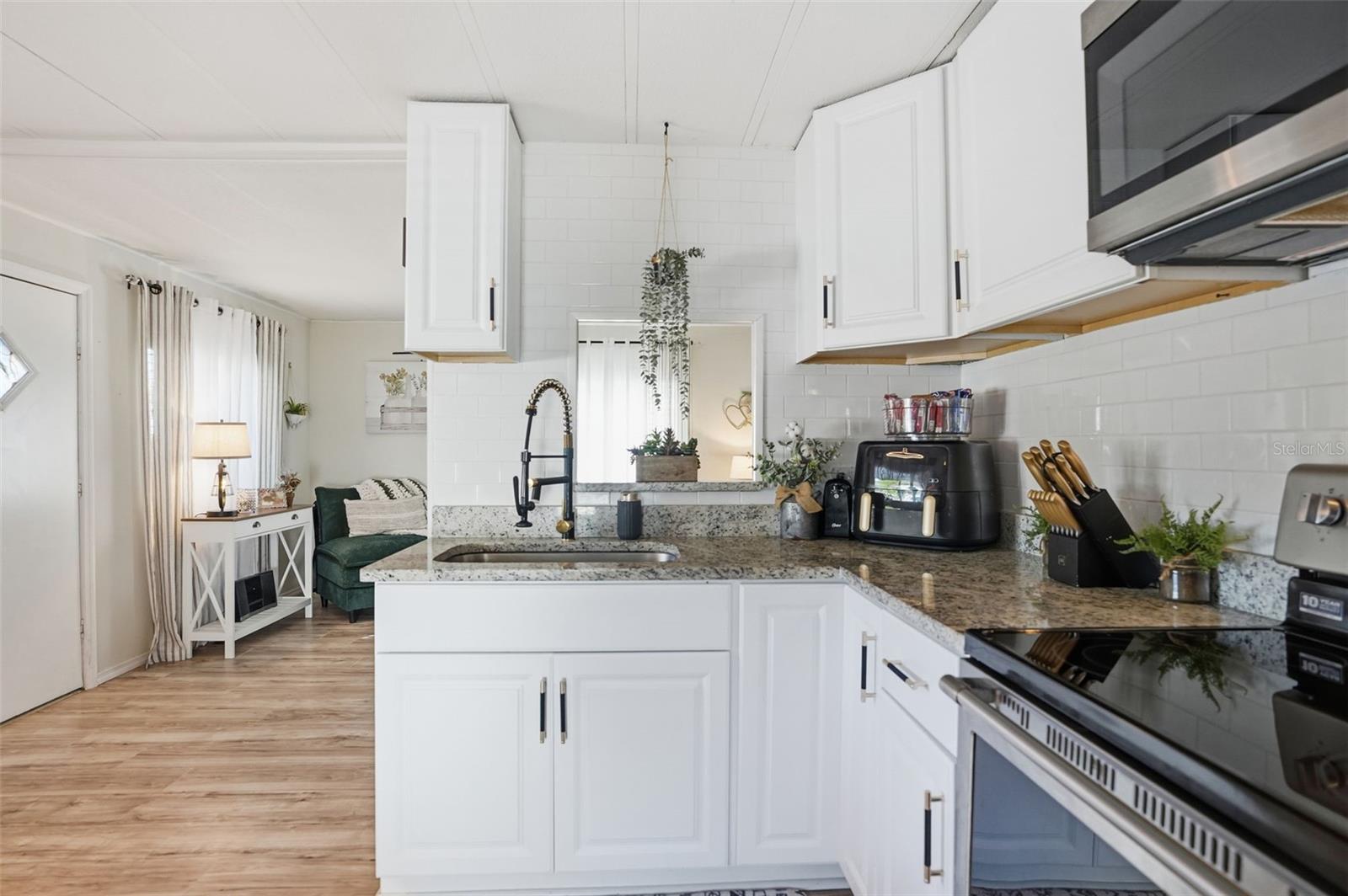 Image 11 of 33 For 8055 Country Club Drive