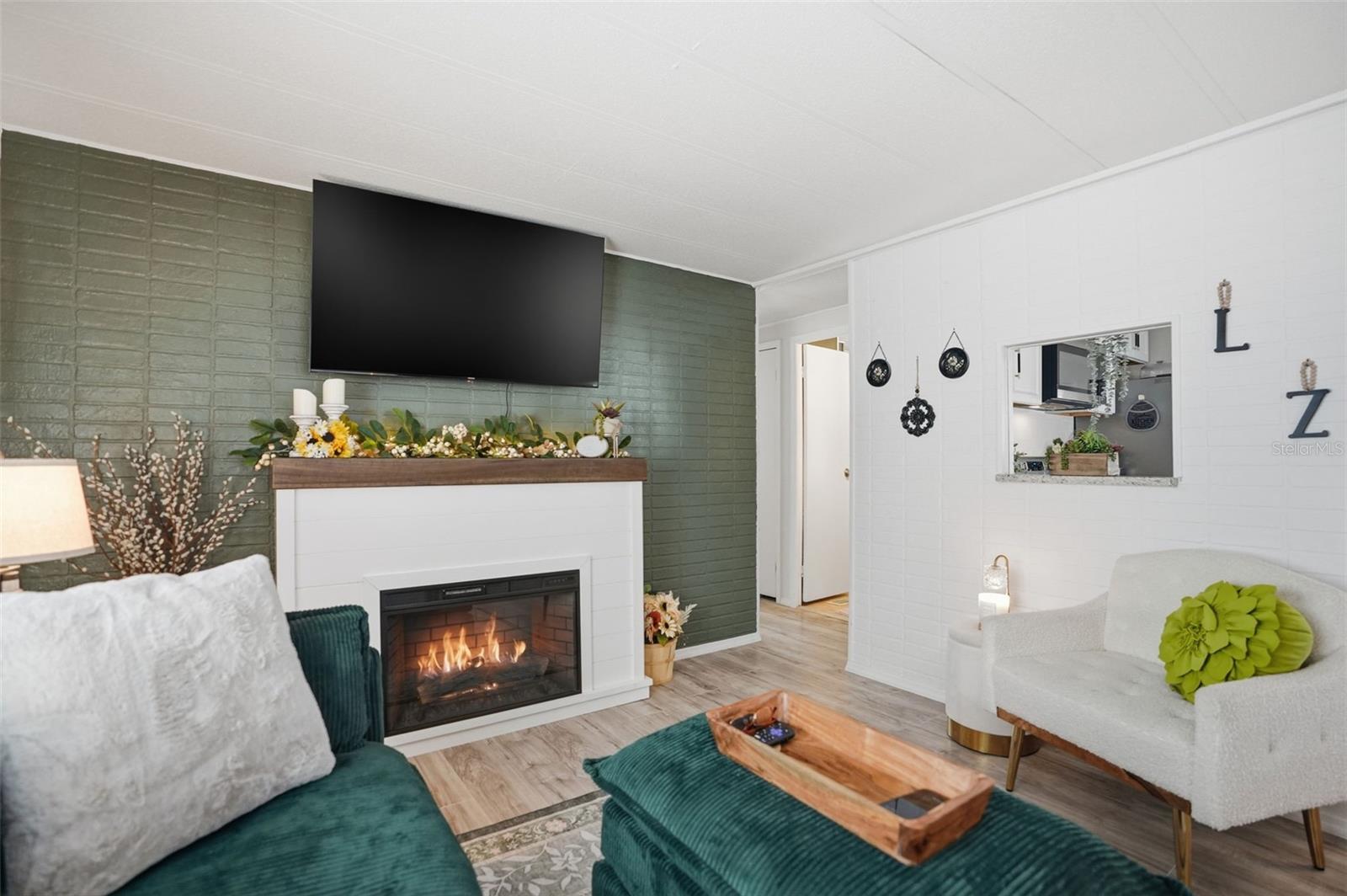 Image 19 of 33 For 8055 Country Club Drive