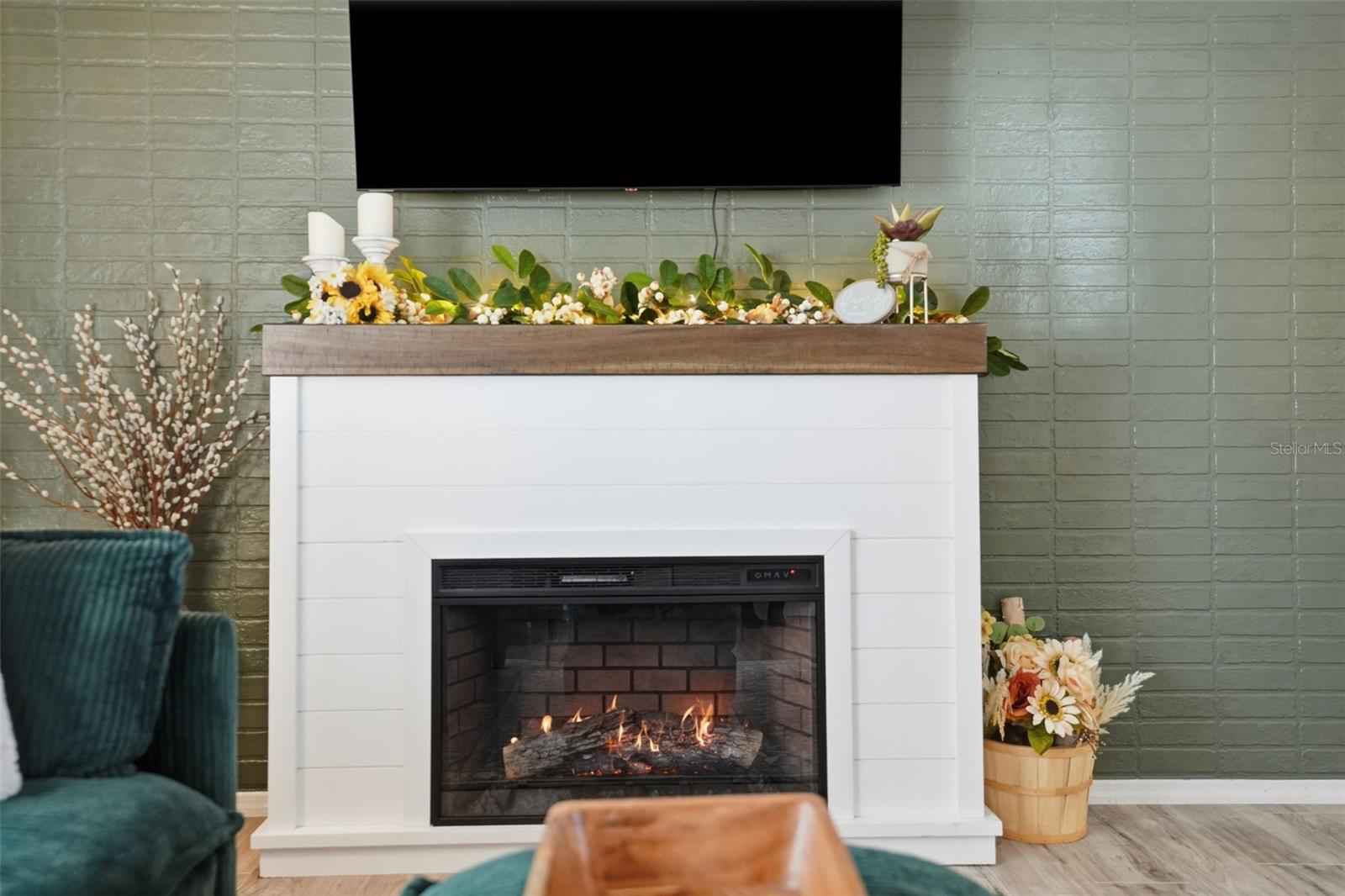 Image 9 of 33 For 8055 Country Club Drive