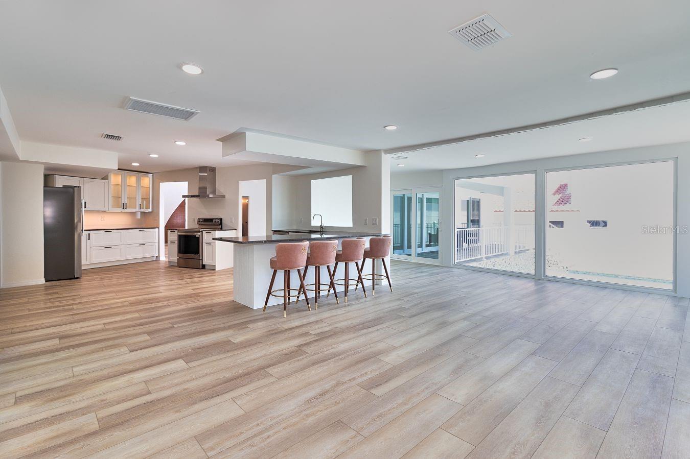 Image 13 of 39 For 451 Palm Island Ne