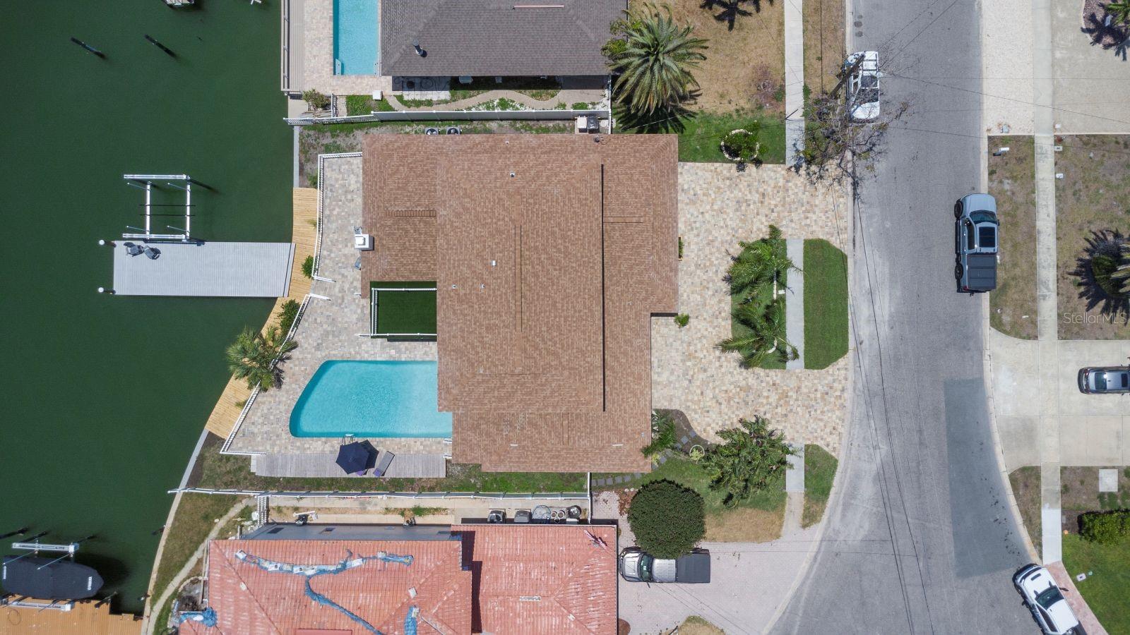 Image 36 of 39 For 451 Palm Island Ne