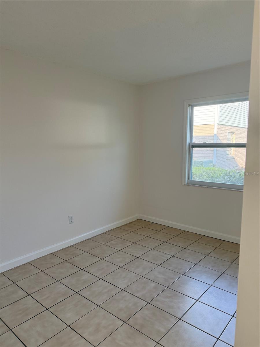 Image 10 of 12 For 7210 Manhattan Avenue 2613
