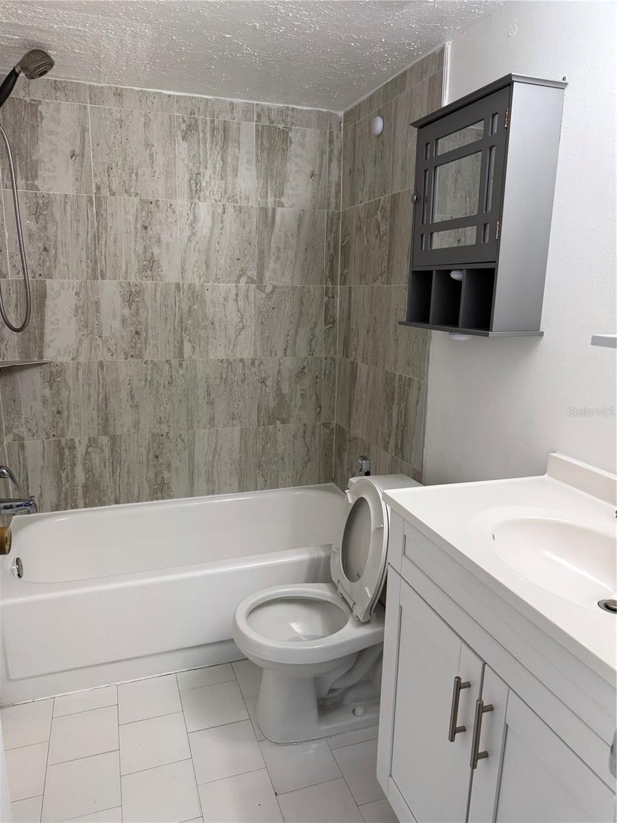 Image 4 of 12 For 7210 Manhattan Avenue 2613