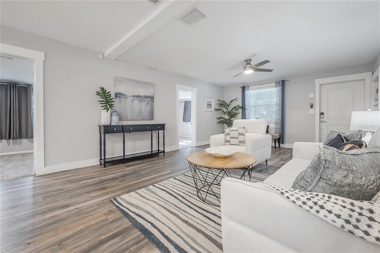 Image 17 of 50 For 1404 Cayuga Street