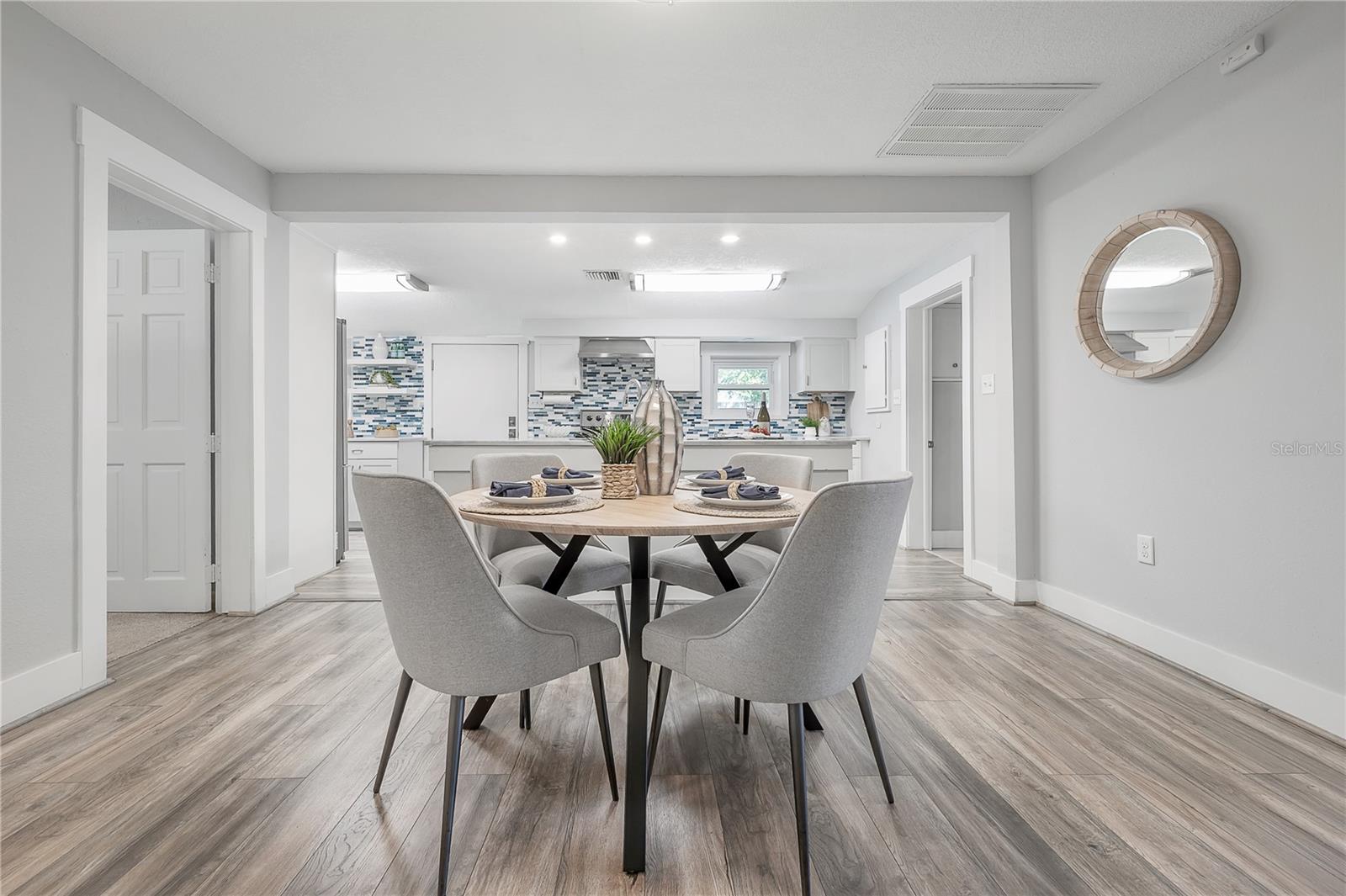 Image 18 of 50 For 1404 Cayuga Street