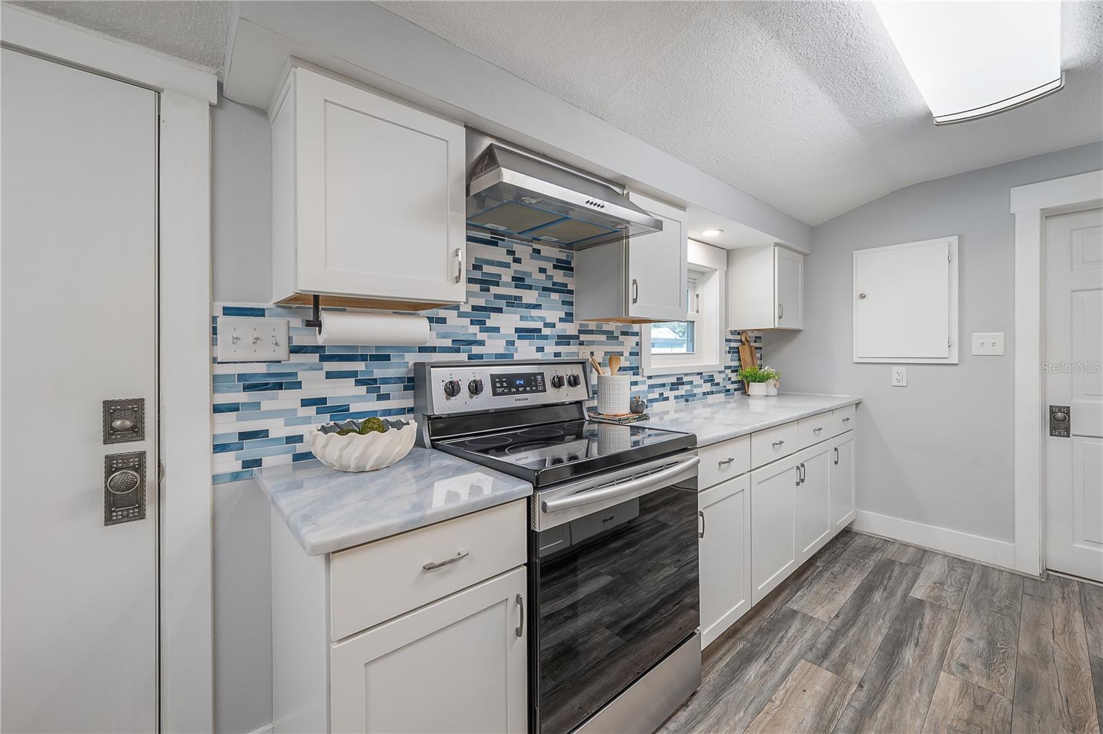 Image 27 of 50 For 1404 Cayuga Street