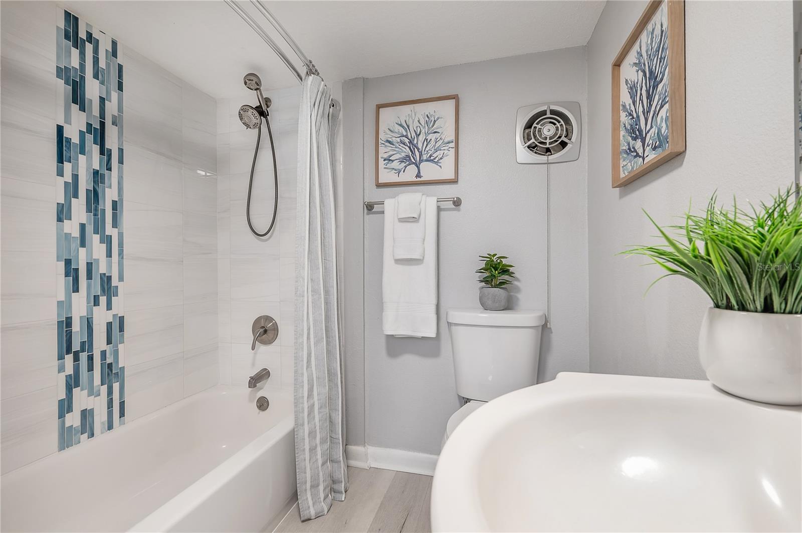 Image 29 of 50 For 1404 Cayuga Street