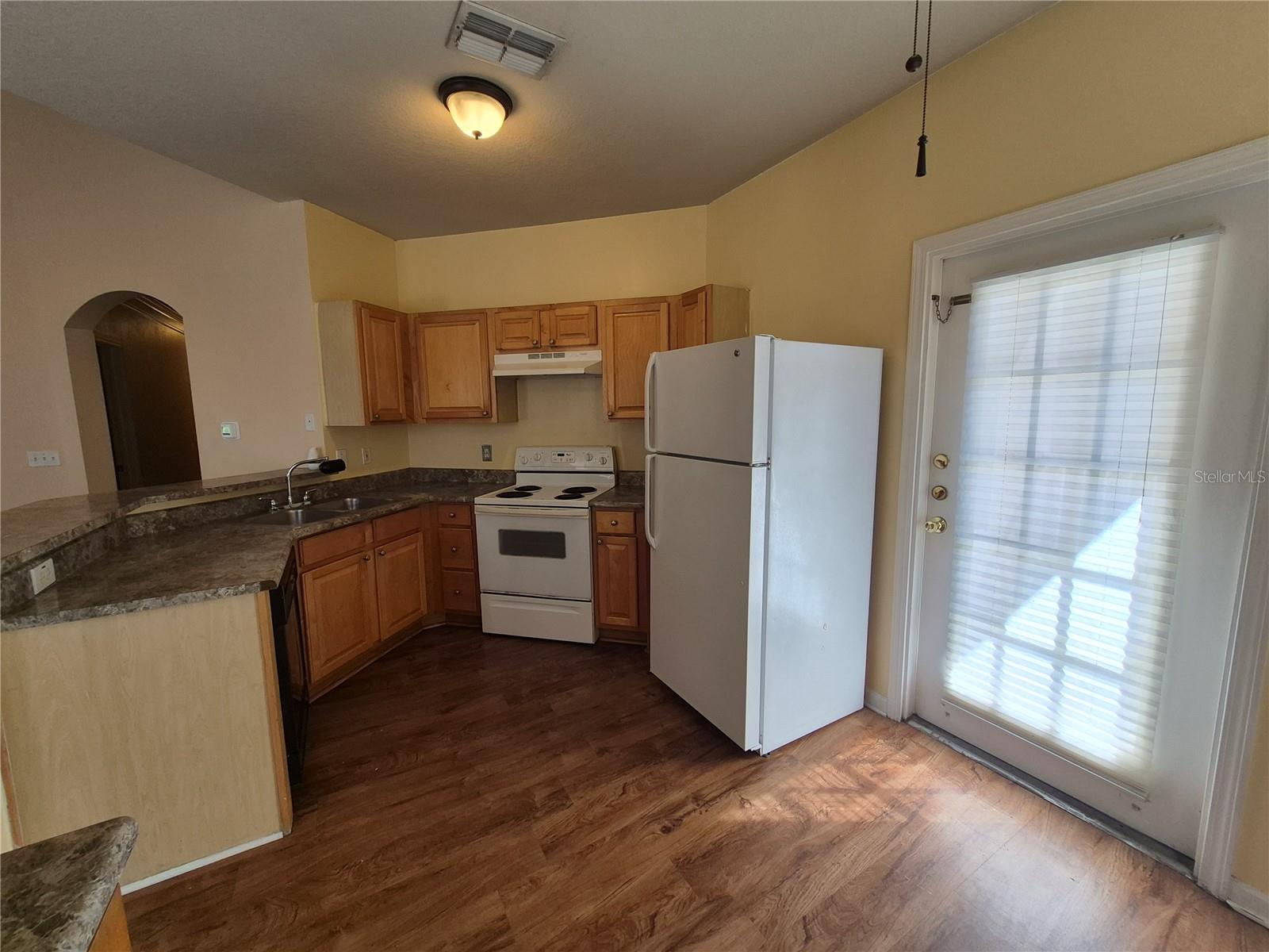 Image 28 of 36 For 18104 Villa Creek Drive