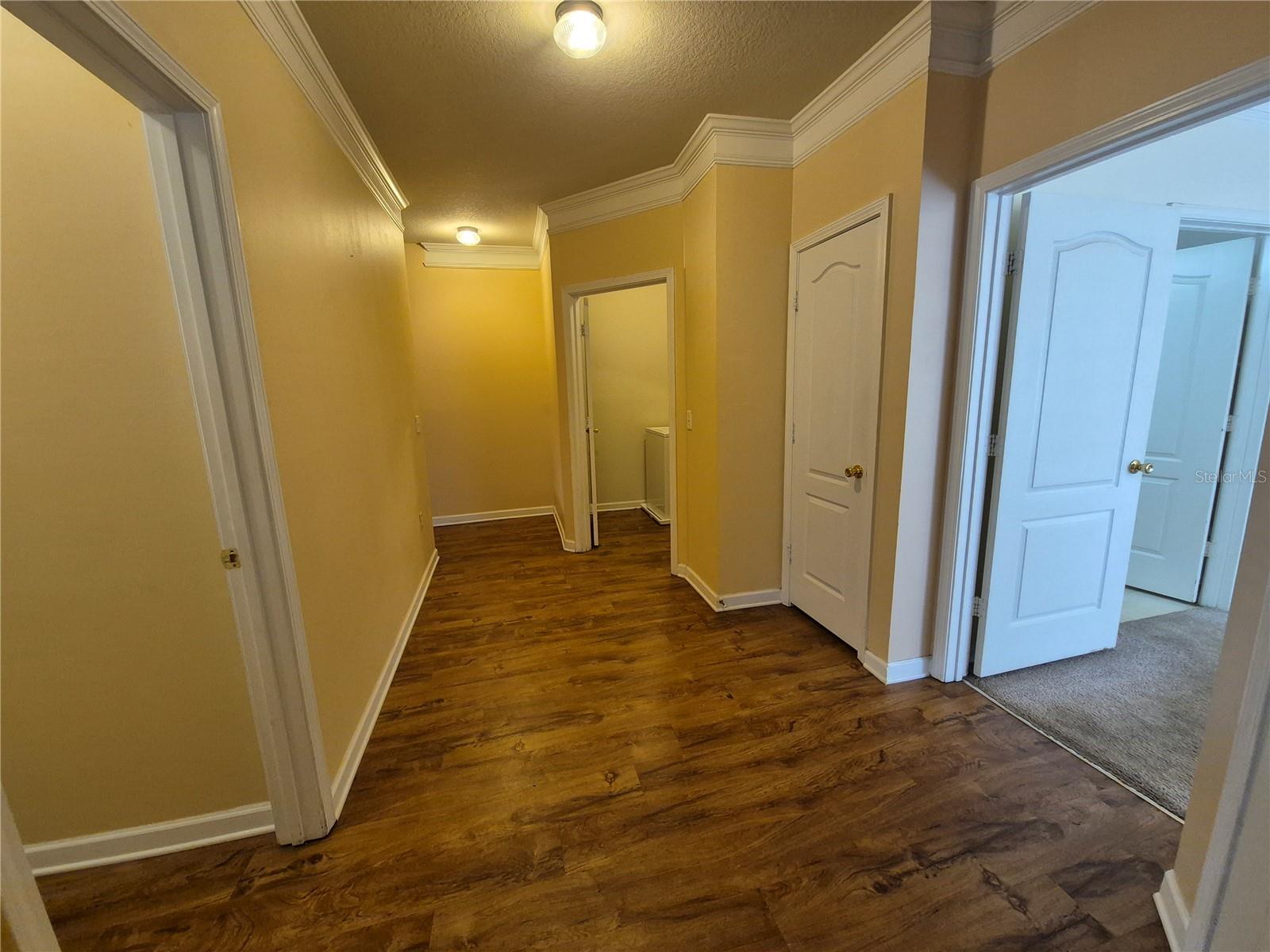 Image 9 of 36 For 18104 Villa Creek Drive