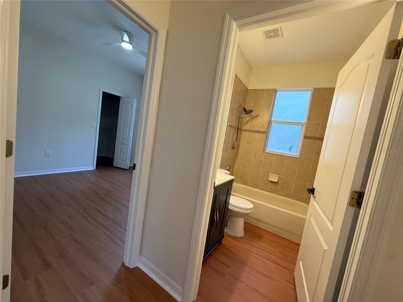 Image 19 of 25 For 6513 Clearwater Drive