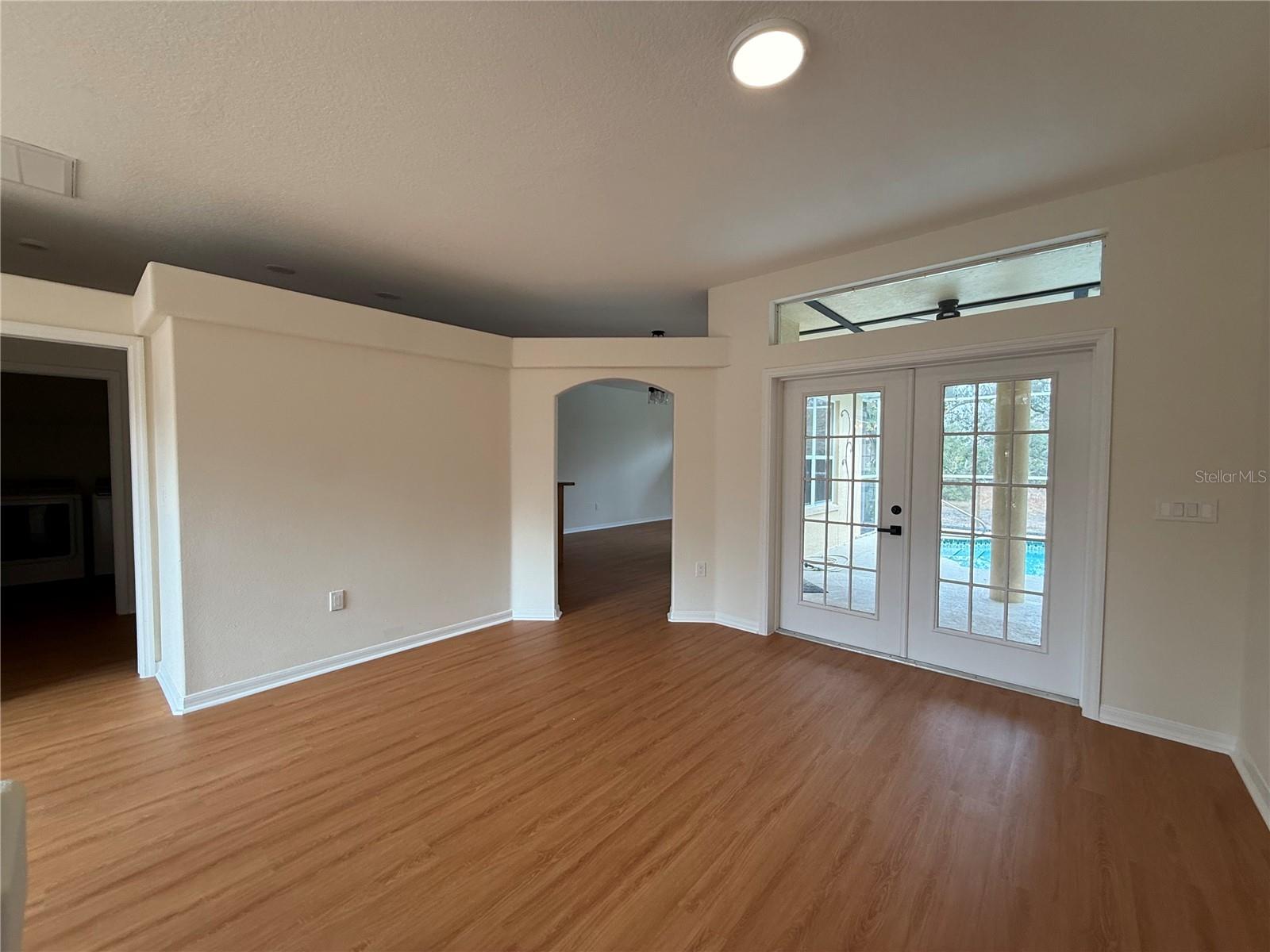 Image 6 of 25 For 6513 Clearwater Drive