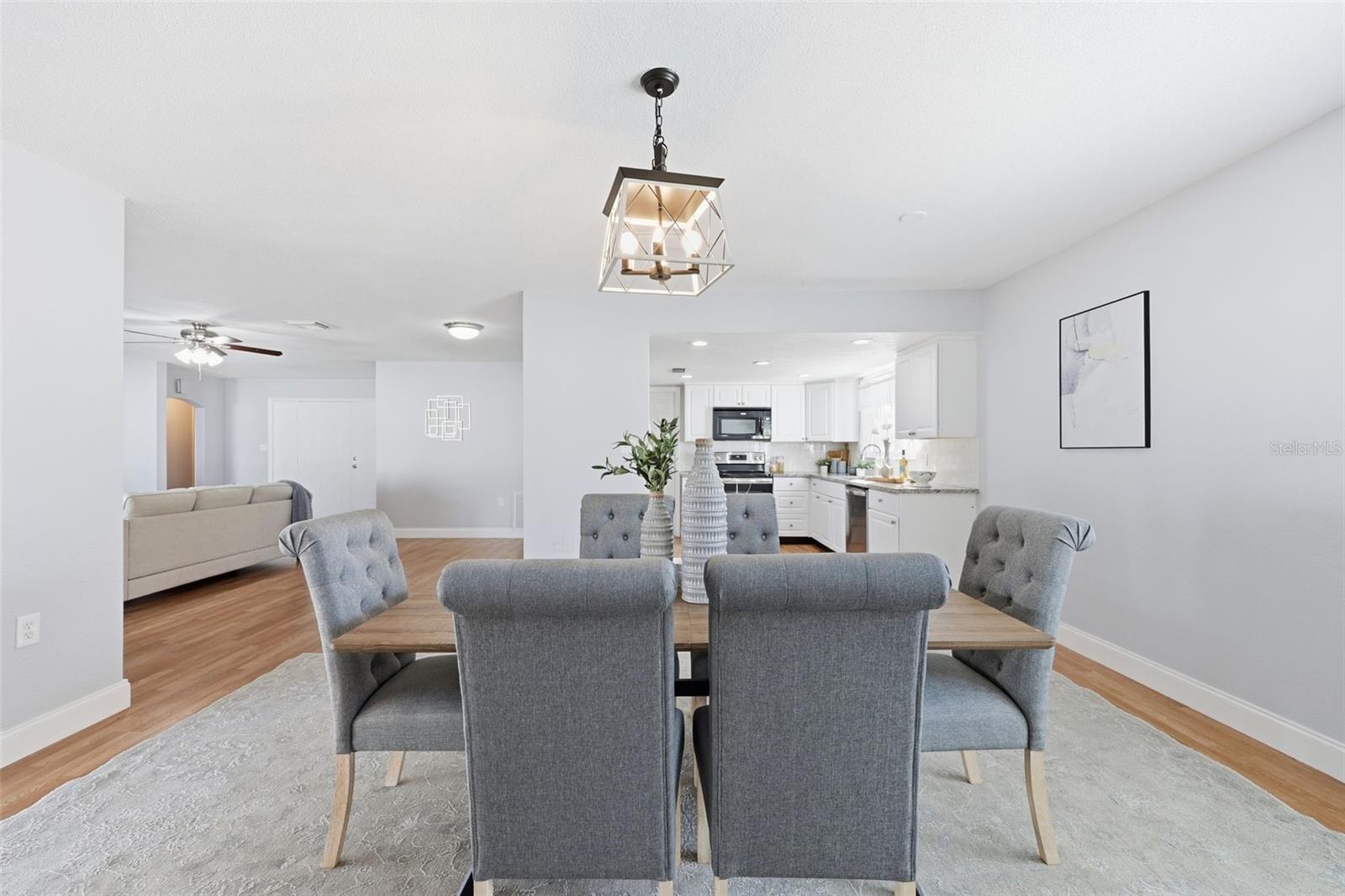 Image 14 of 36 For 8233 Redfield Drive