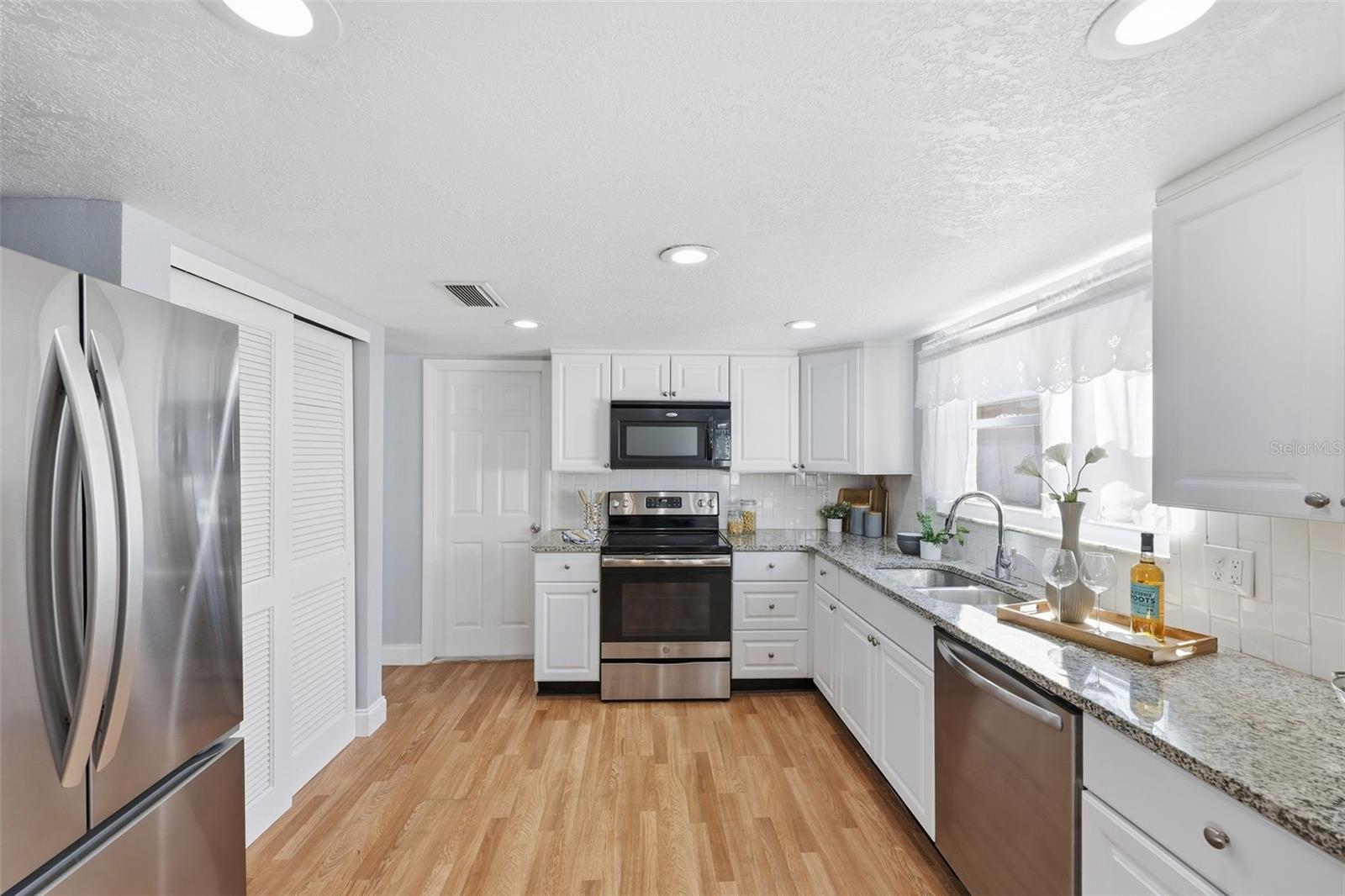 Image 15 of 36 For 8233 Redfield Drive